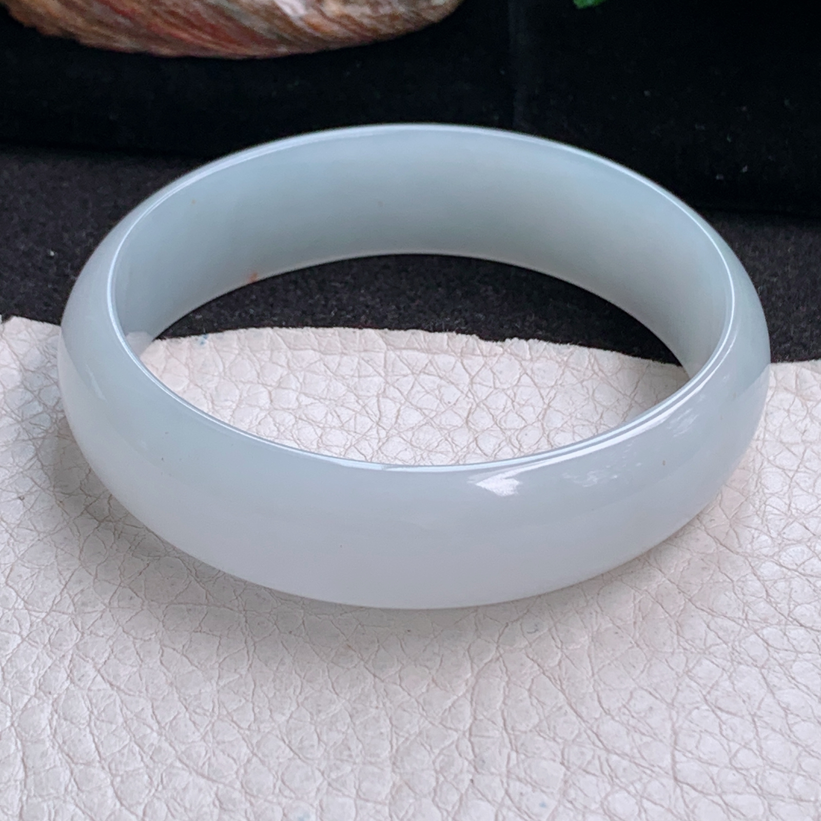 jm实拍57*53*15.7*7轮胎招财贵妃镯 天然缅甸翡翠a货冰洒金蛋形玉镯