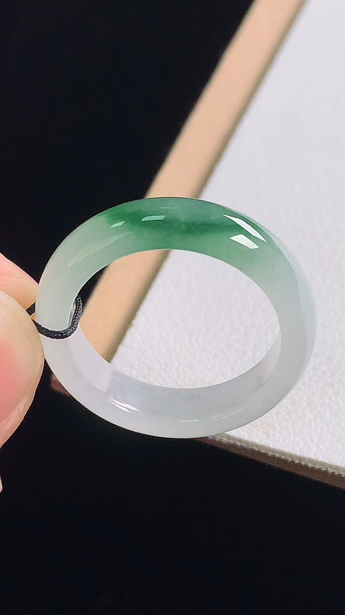 冰飘花指环，无裂，尺寸:圈口15/17.3-4.9-3.0mm 16