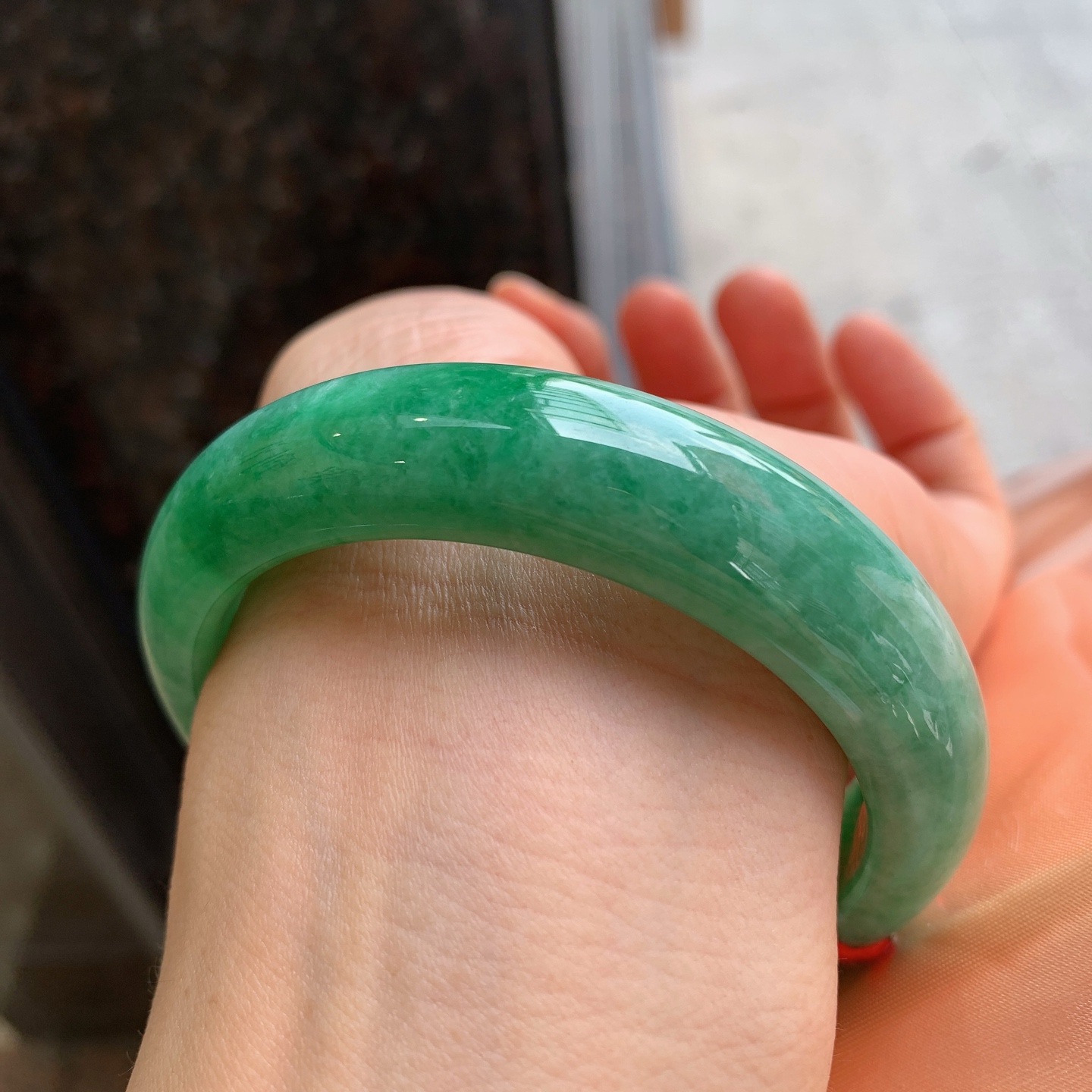 正圈飘绿 微细纹 尺寸：59.1/15/9.2  大圈口