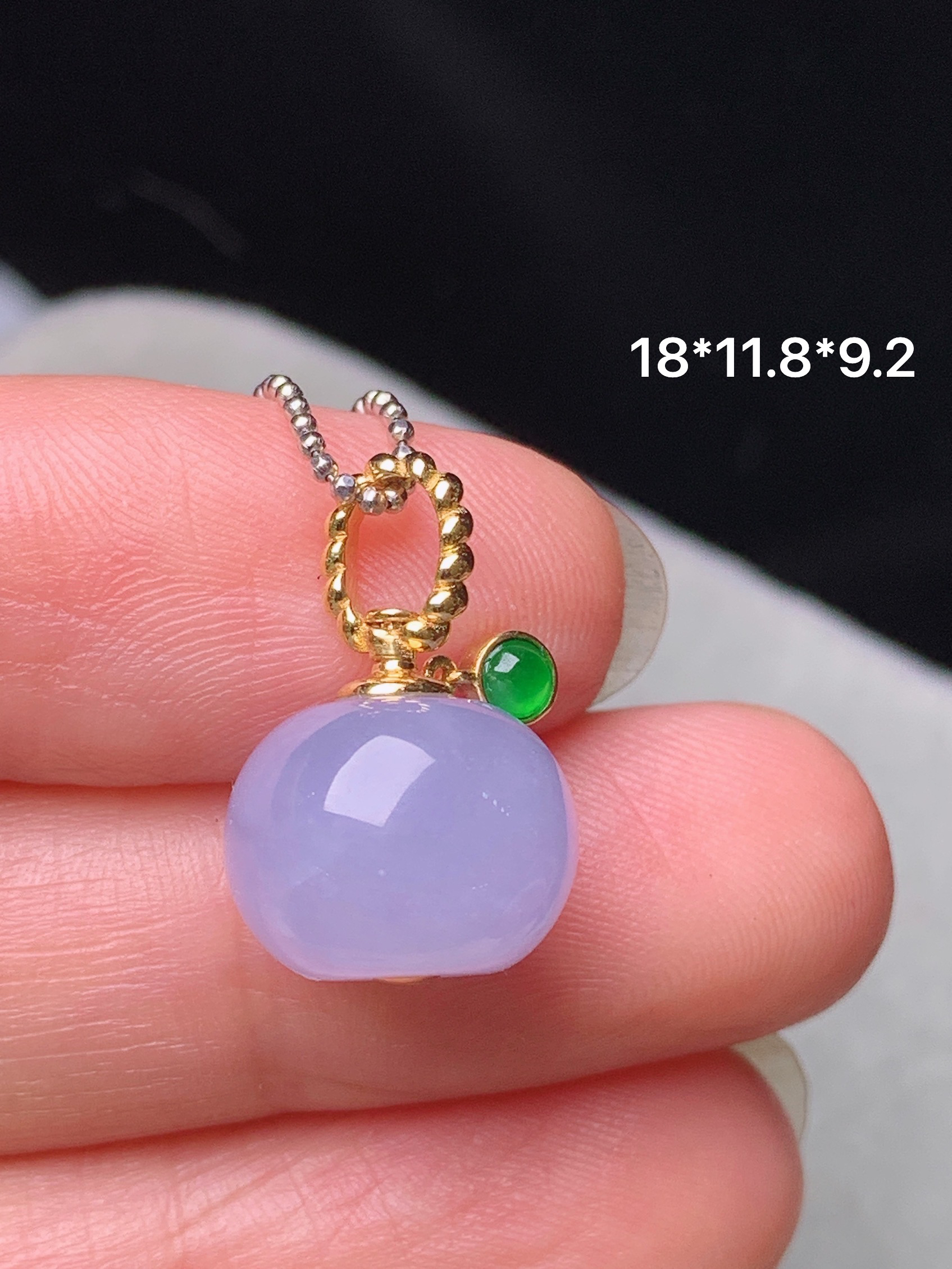 18k金镶嵌紫罗兰路路通吊坠 玉质细腻 色泽艳丽清新 水润亮眼 整体尺寸18*11.8*9.2b1