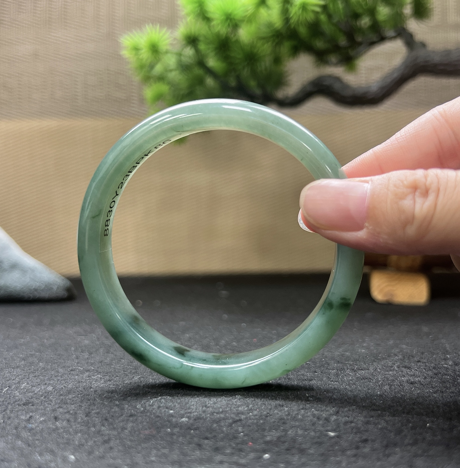 60圈口正圈飘蓝花手镯