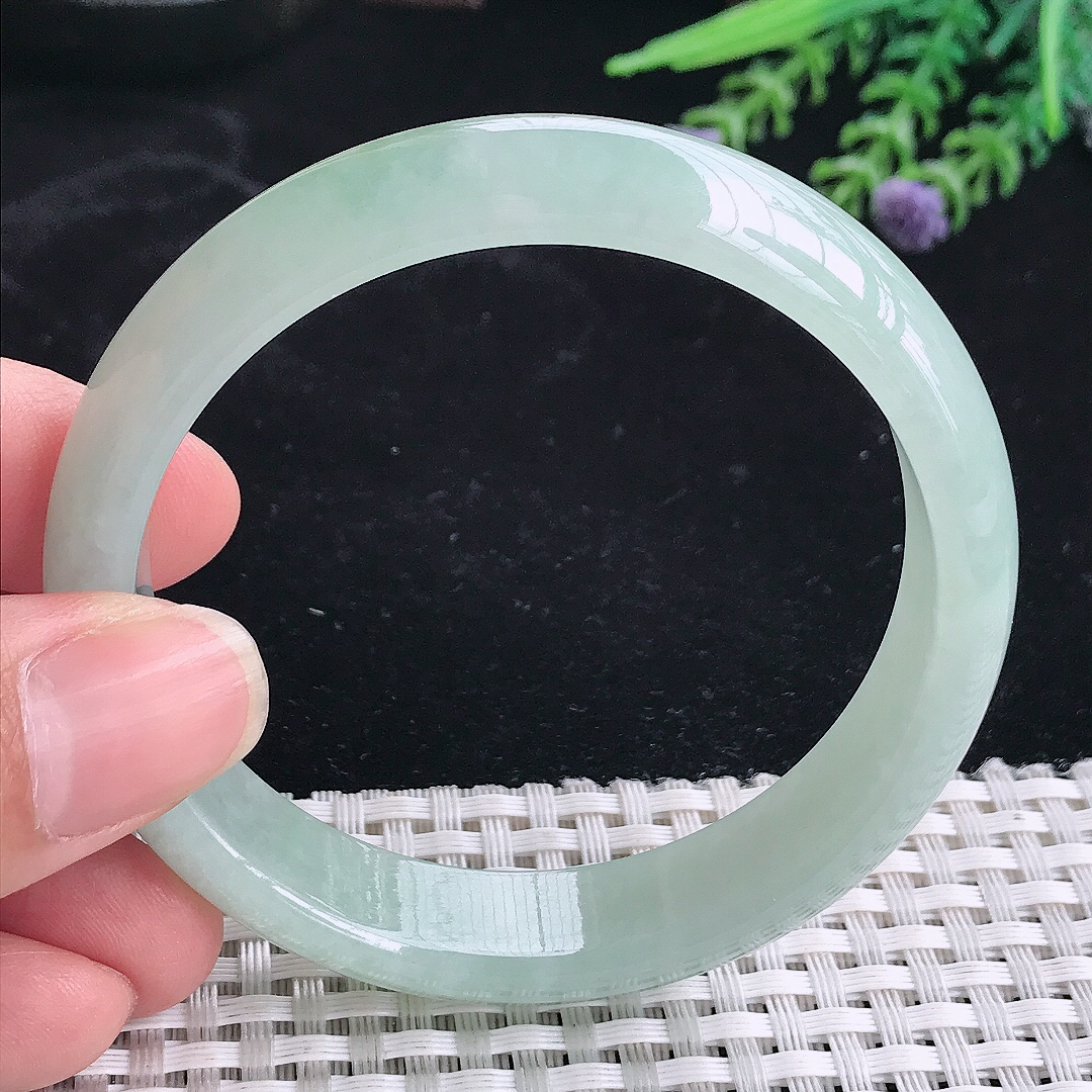 实拍A货翡翠56.8/13.2/7.2老坑冰润起胶冰晴绿手镯宽边玉镯平安镯