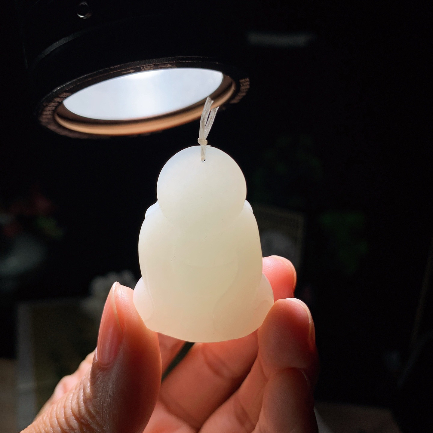 新疆和田玉白玉佛引福来挂件 尺寸40/28/19重28克！玉质细腻油润 底色纯净 脂粉好，品质好。lt260420