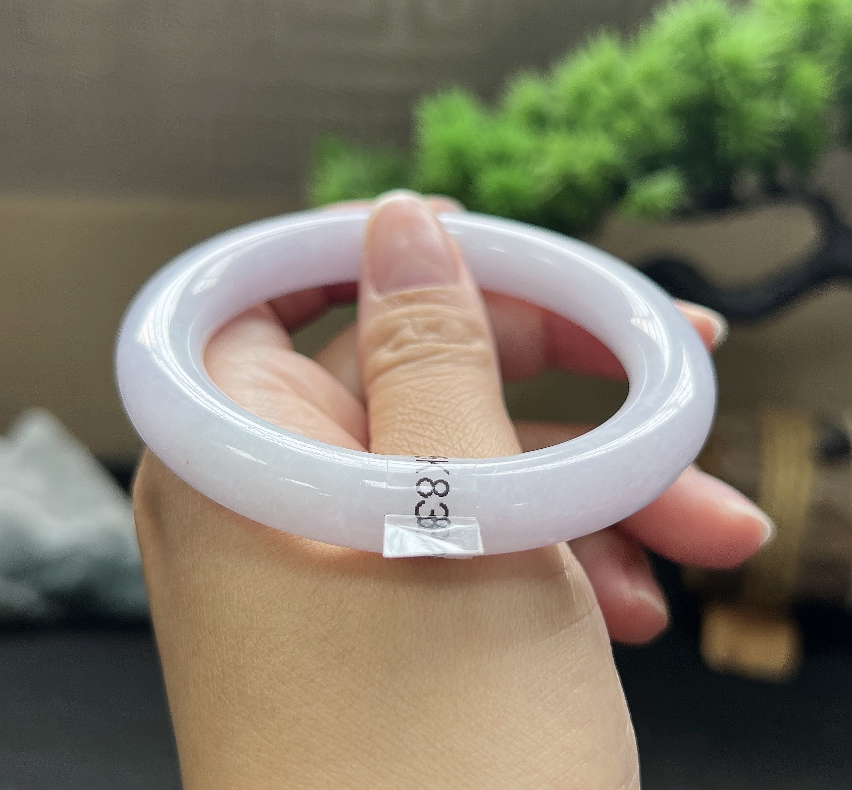 53圈口圆条紫罗兰，见光不失色，底妆胶润细腻~