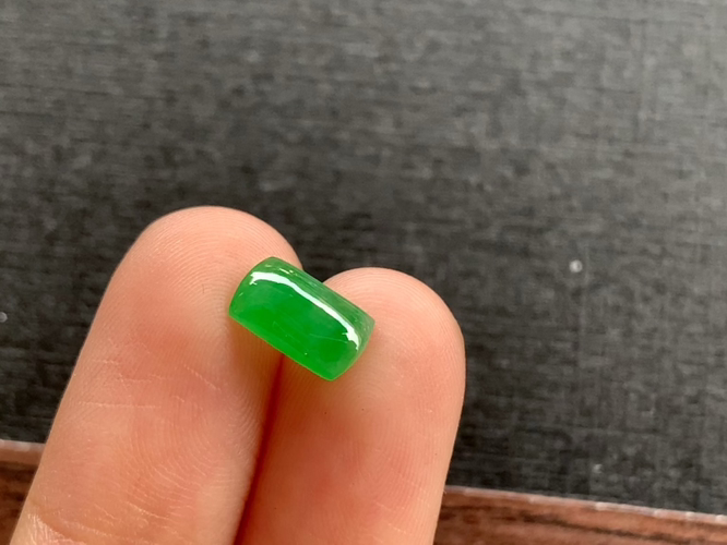 ️ 绿马鞍，尺寸8.6×4.8×2.7