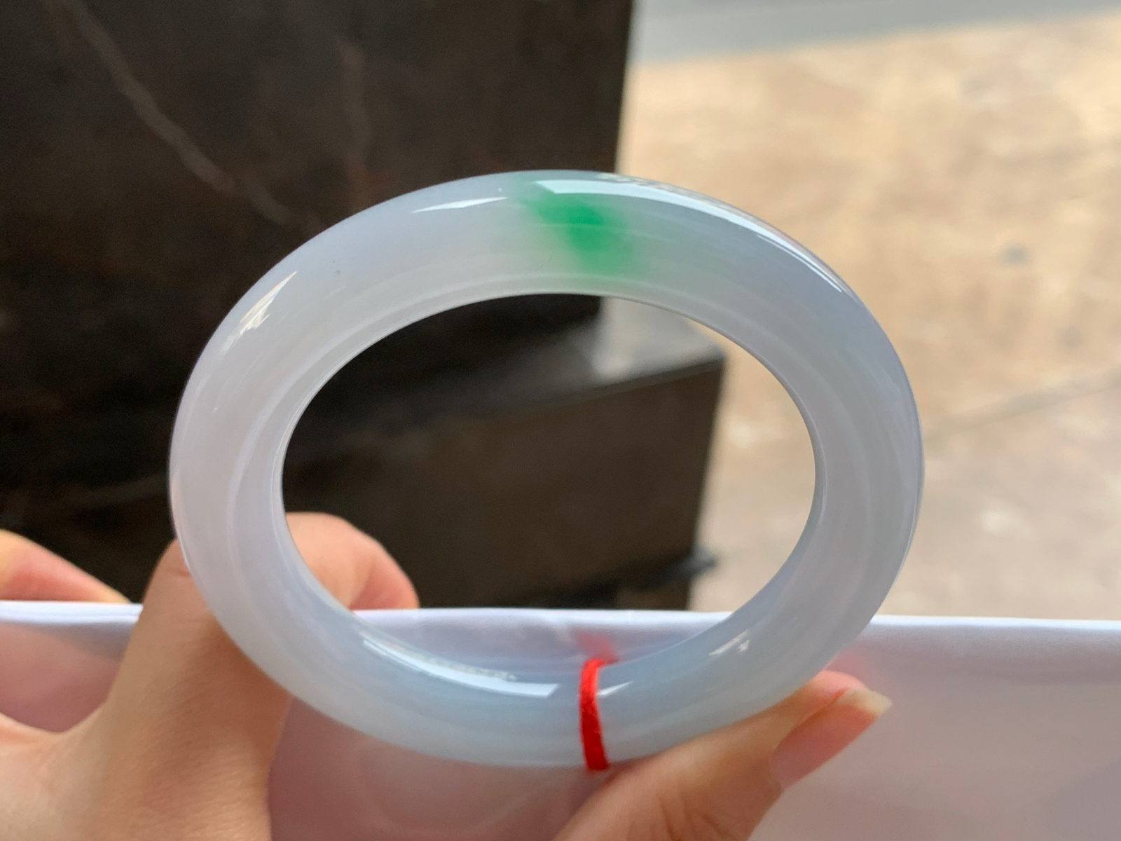 57-12

晴绿圆条手镯^_^清新