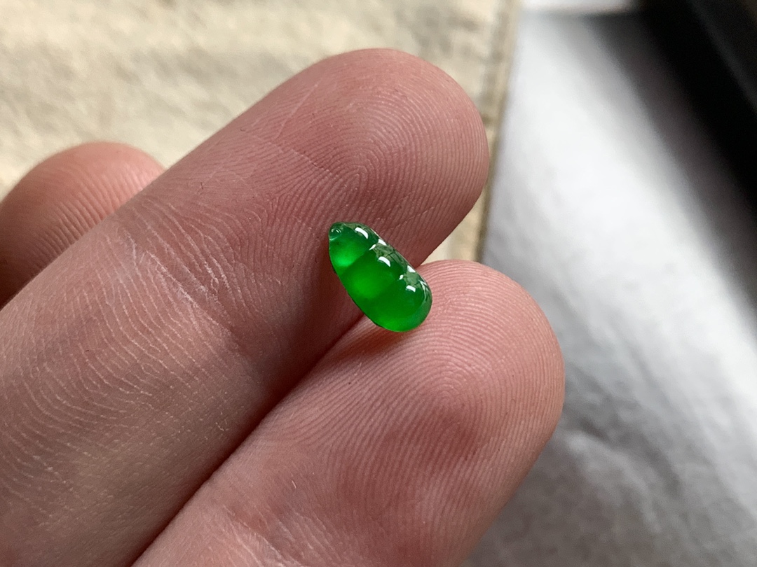 ️ 玻璃种高翠福豆 行家货色泽漂亮，尺寸8.4*3.5*2