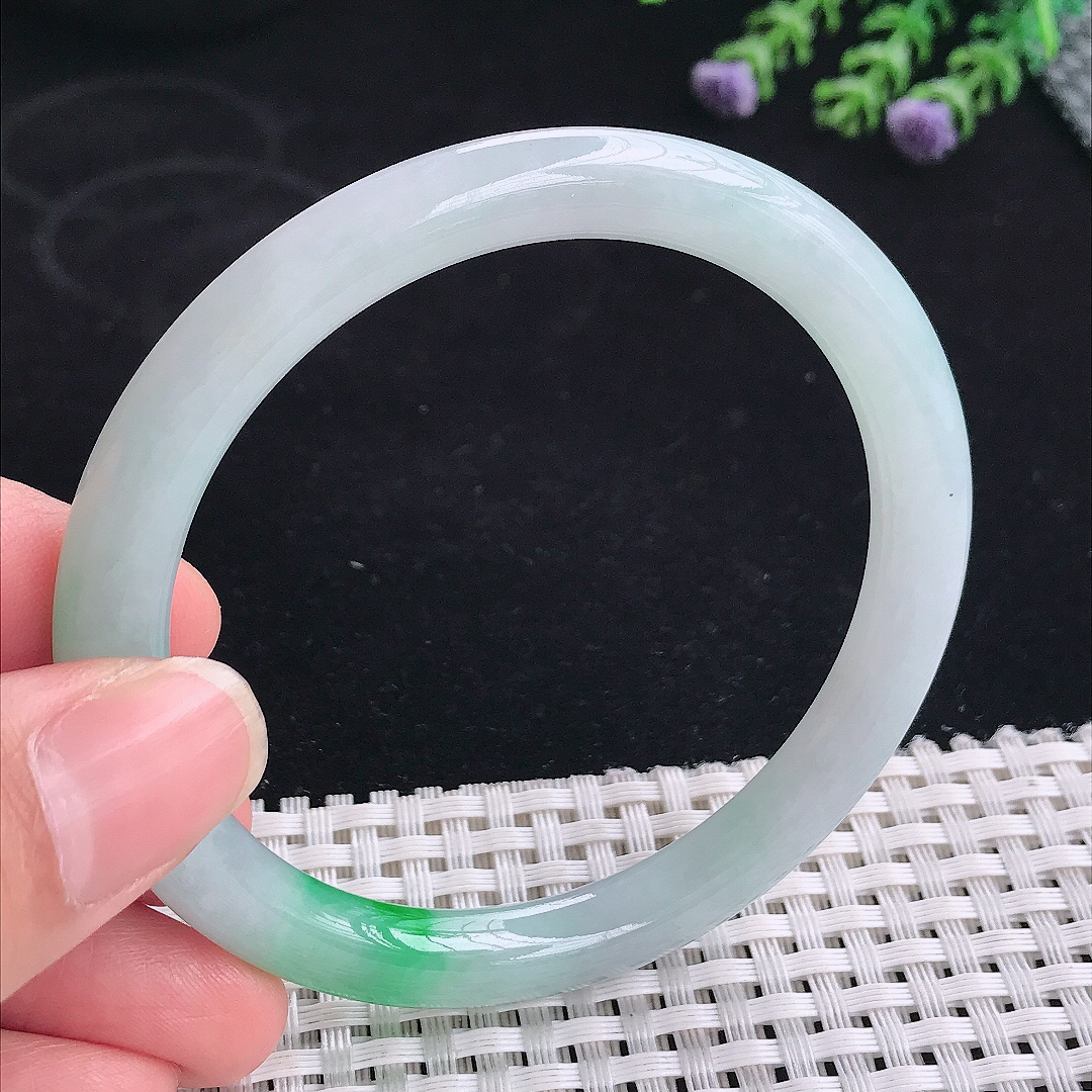 实拍A货翡翠58/7.3/8.2老坑精美冰润飘阳绿圆条手镯宽边玉镯平安镯