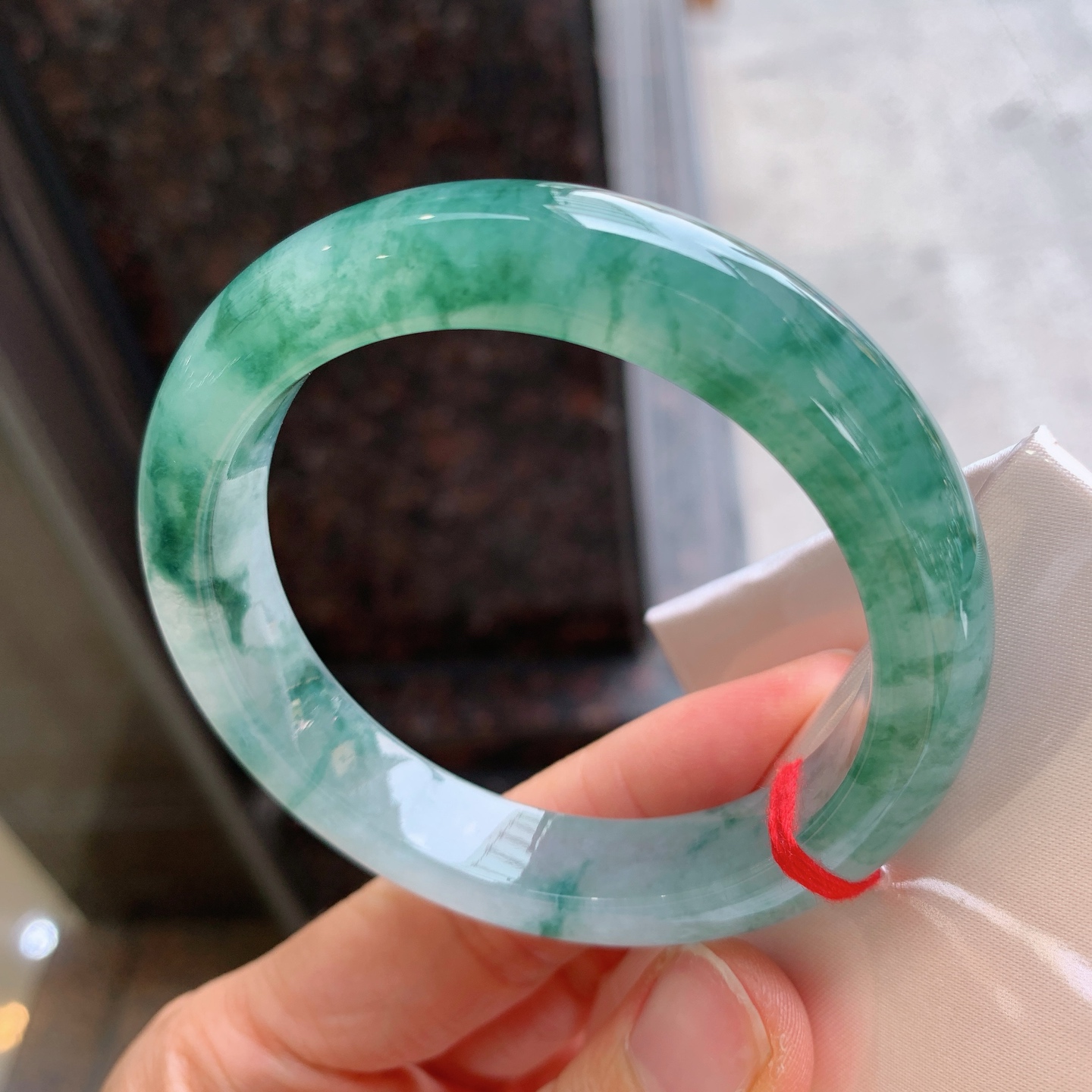 正圈冰飘花 无裂 尺寸：54.9/11.7/8.8 花色漂亮