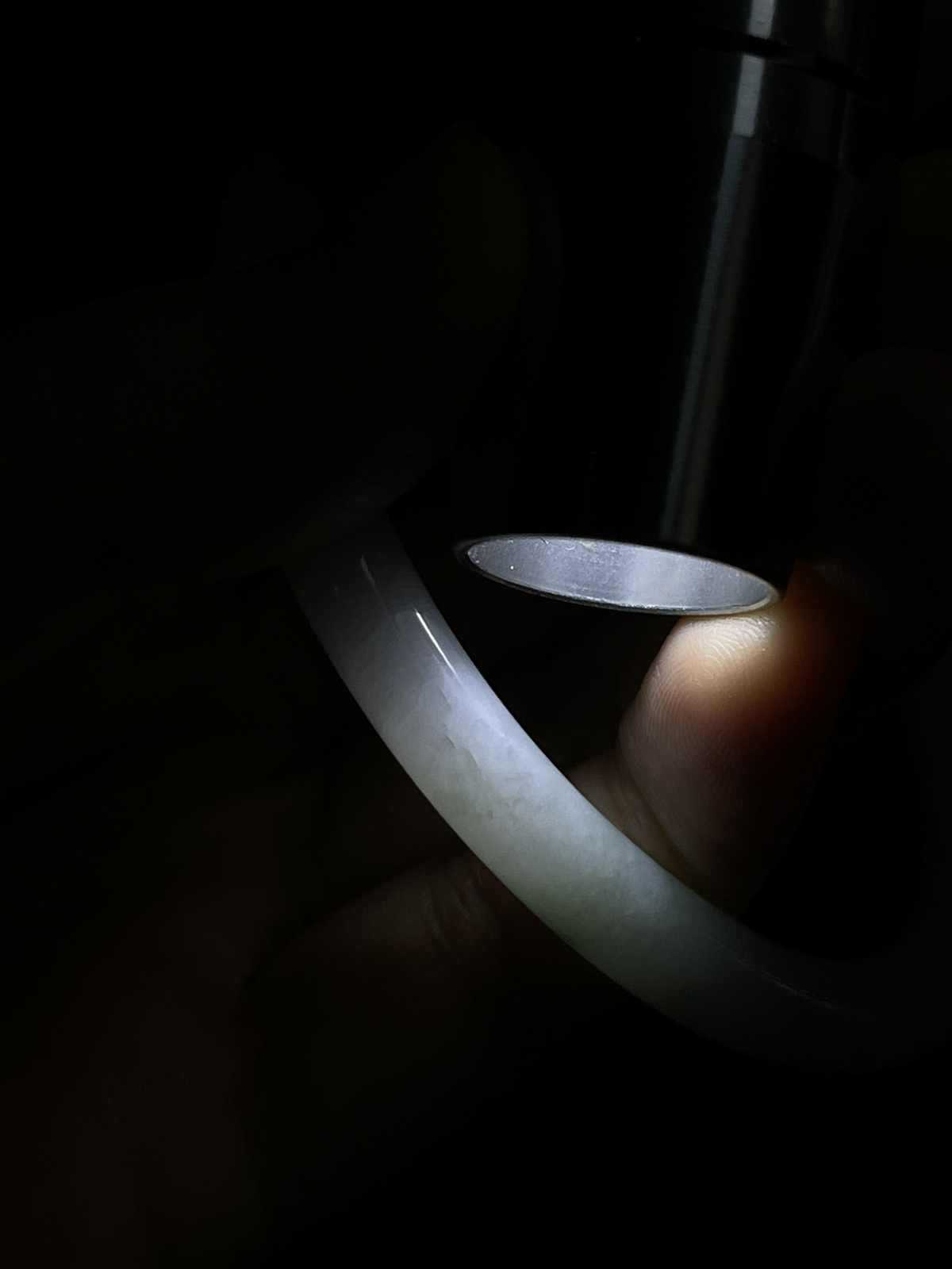 贵妃镯56圈口，翡翠手镯