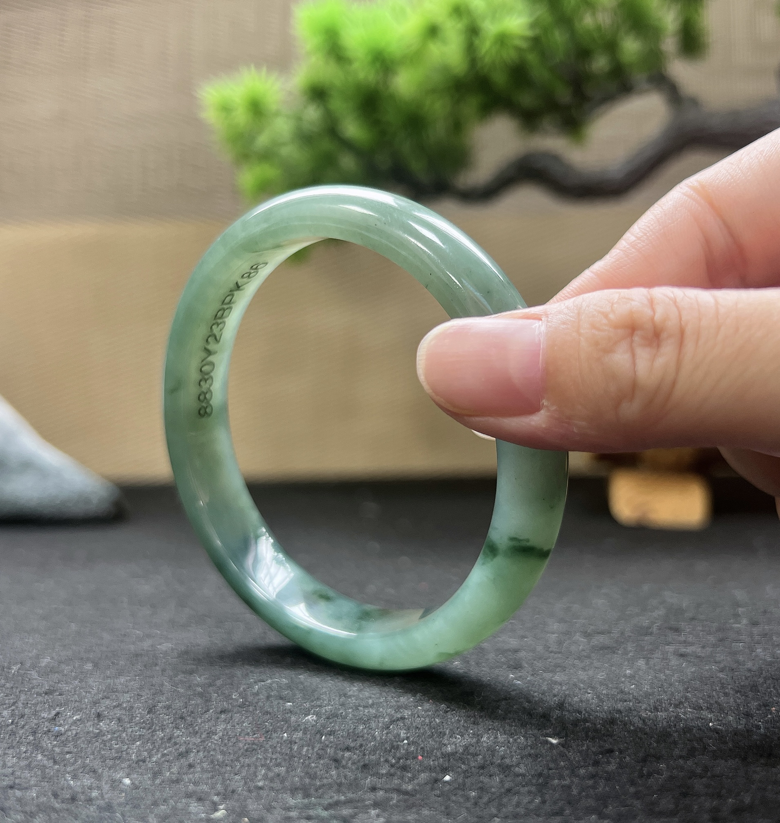 60圈口正圈飘蓝花手镯