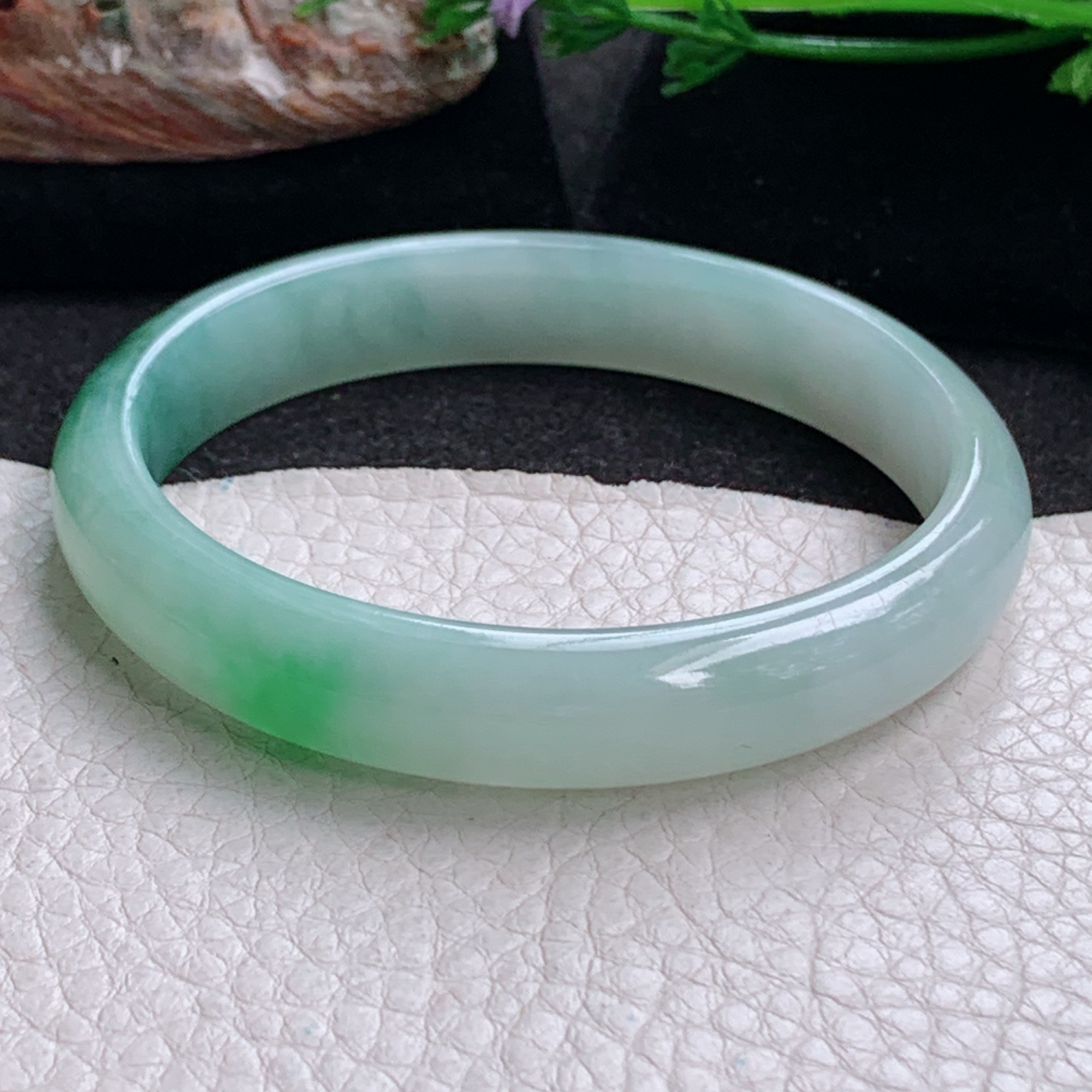 jm实拍57*11*6.7平安镯 天然缅甸翡翠a货冰润辣绿正圈玉镯子