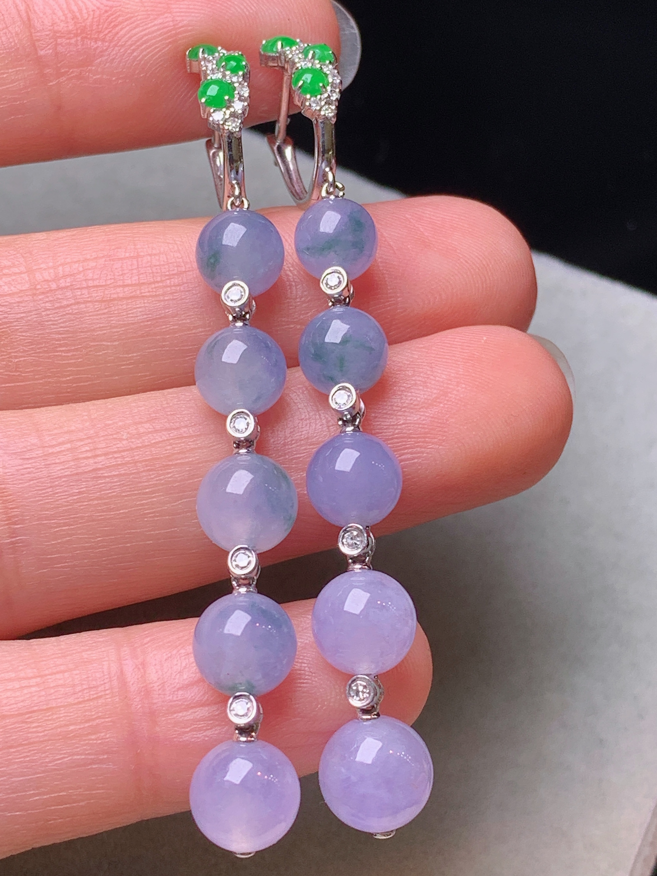 18k金钻镶嵌紫罗兰圆珠组合耳坠 玉质细腻 色泽艳丽清新 水润亮眼 整体尺寸58.6*6.8b1