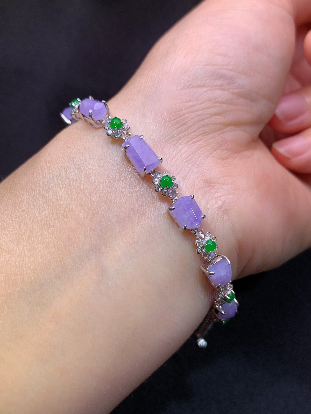 冰紫罗兰随形手链，18k金镶嵌，款式新颖，冰润鲜艳，种水足，Rh 尺寸7.3*4.5*2.2