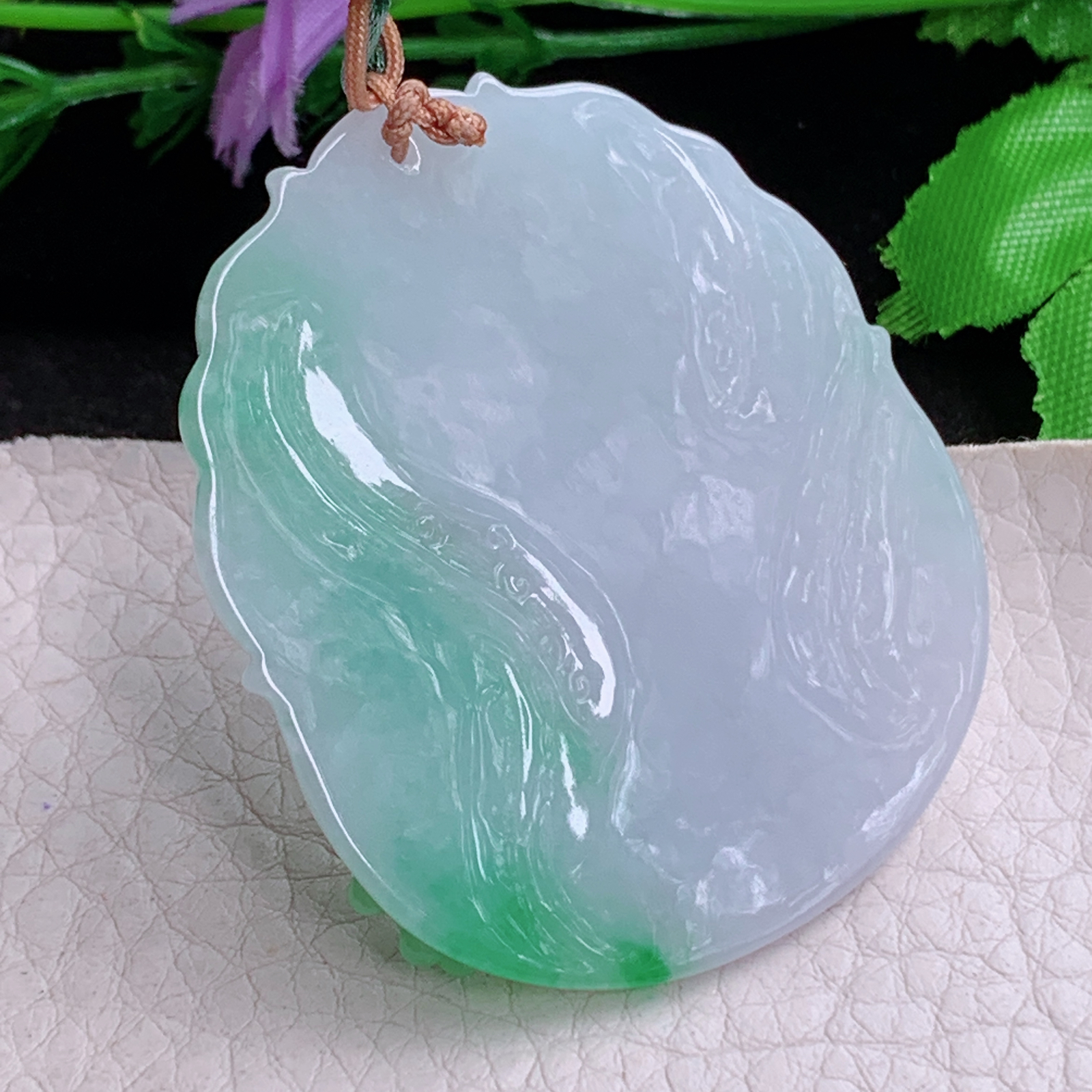 bg实拍50.6*42.8*6缅甸翡翠a货精雕飘绿花开见佛 大日如来佛祖玉吊坠 玉挂件