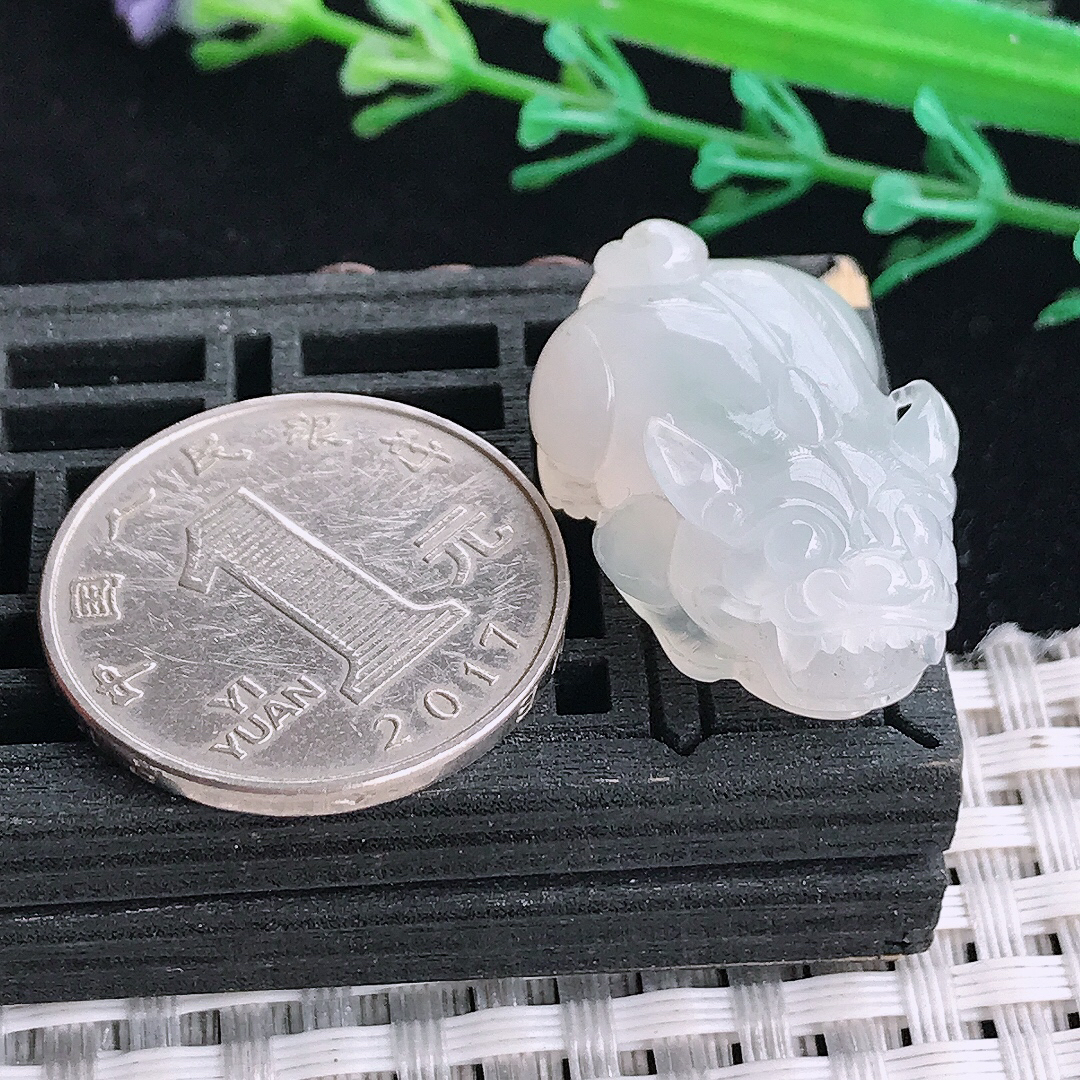 自然光29.6/17.5/10.6老坑冰胶果冻白冰貔貅吊坠翡翠玉坠挂件