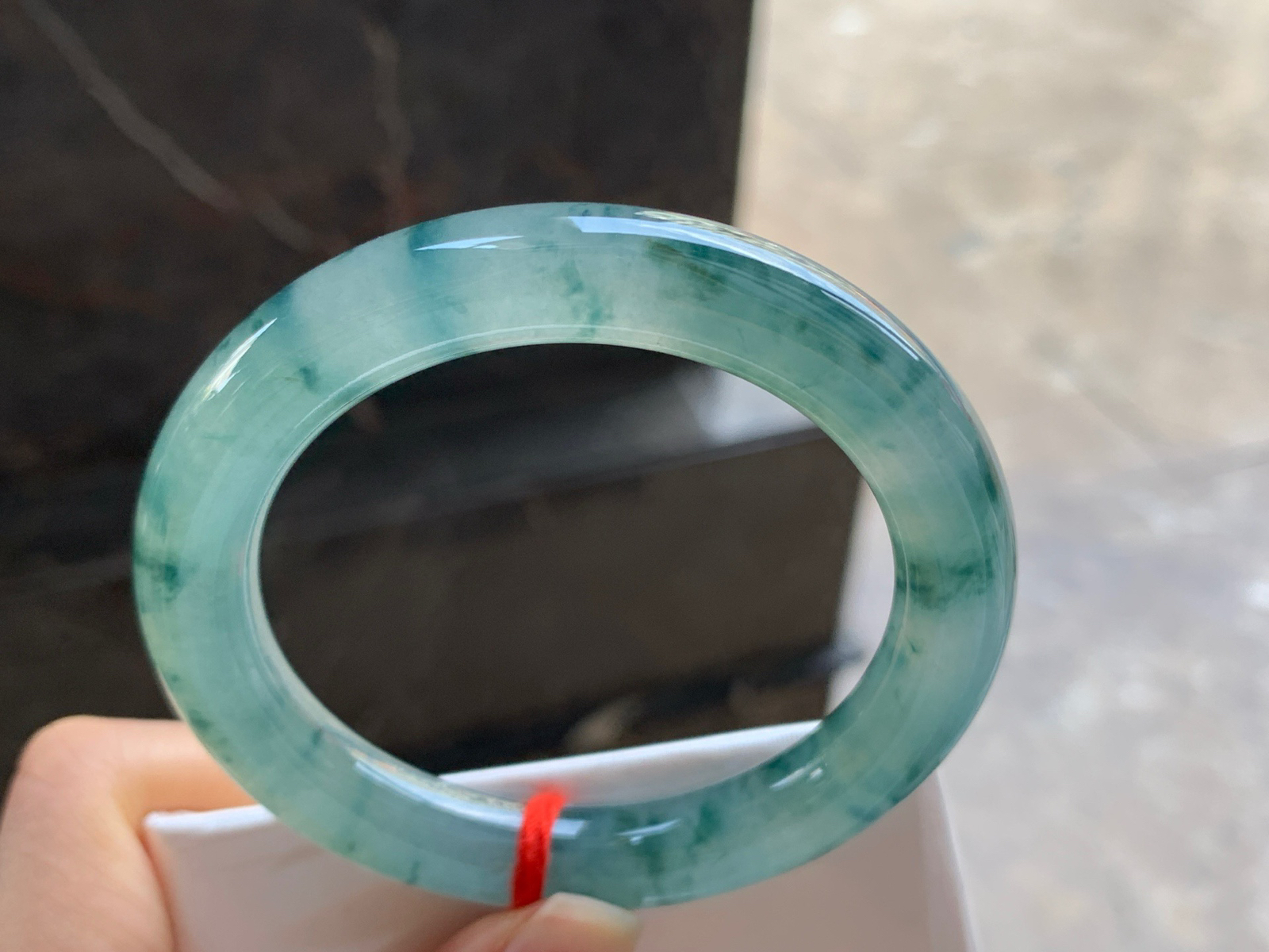 54-10

冰蓝花圆条手镯^_^飘花浓郁