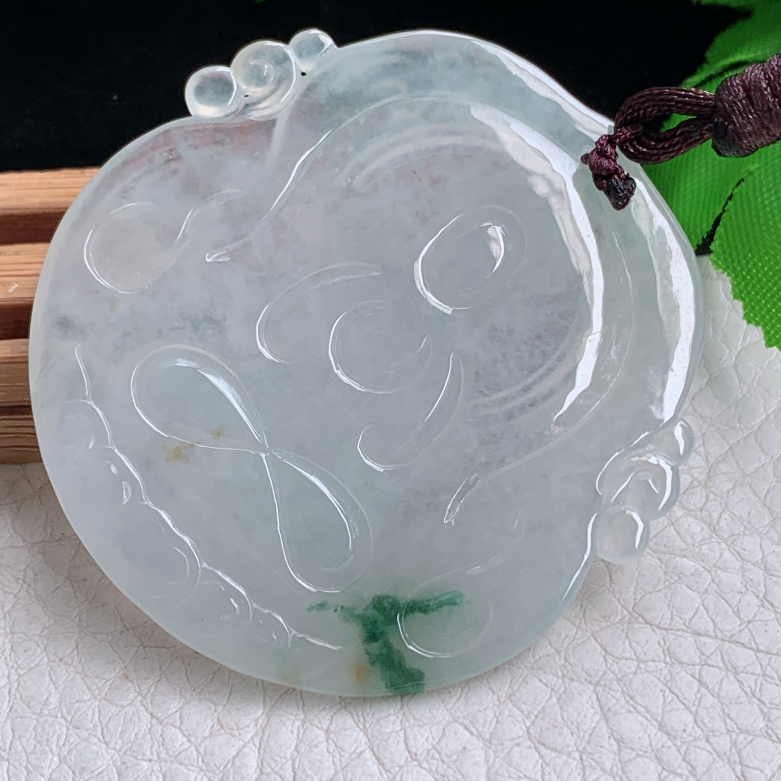 Bg实拍52.5*50*6缅甸翡翠冰透飘花大势至菩萨吊坠生肖守护神观音玉坠