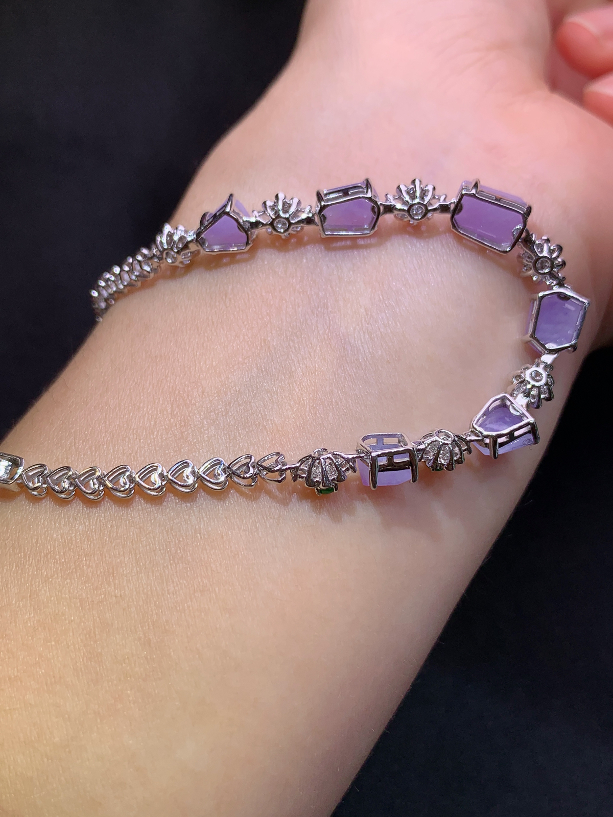 冰紫罗兰随形手链，18k金镶嵌，款式新颖，冰润鲜艳，种水足，Rh 尺寸7.3*4.5*2.2