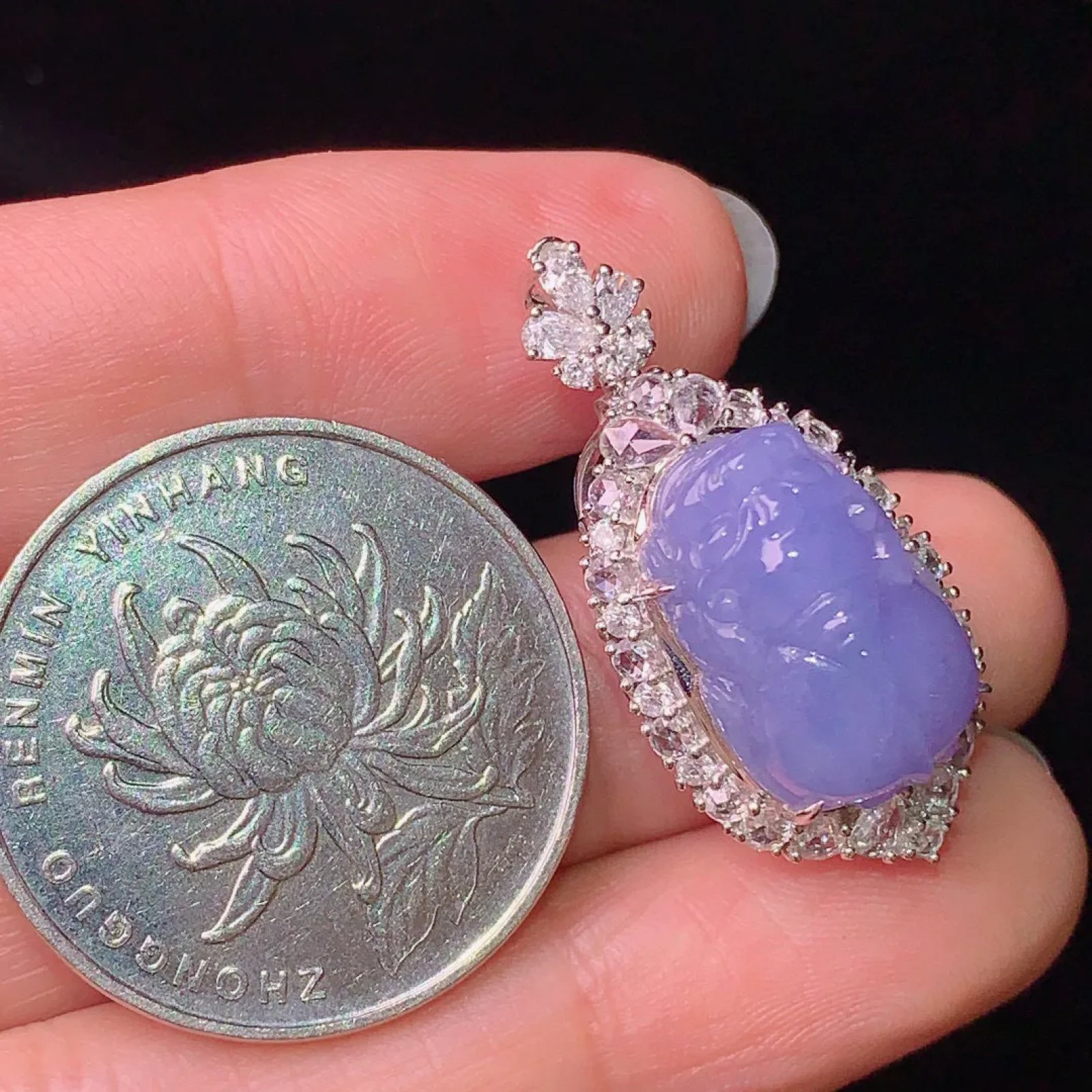 18k金钻镶嵌紫罗兰貔貅戒指 玉质细腻 色泽艳丽  圈口14 整体尺寸29.5*14.6*14.5