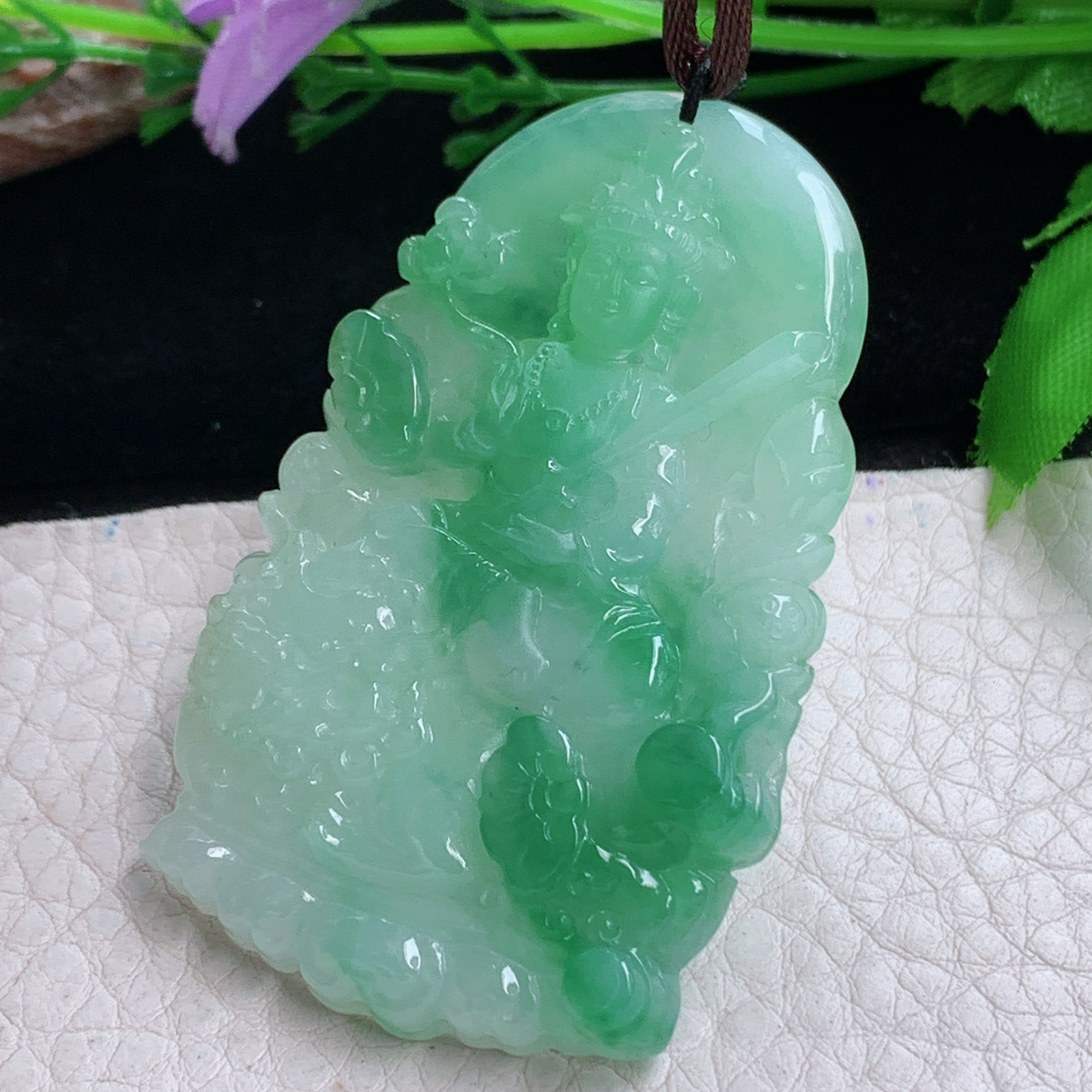 Bg实拍57.5*36.5*6缅甸翡翠飘绿俏雕文殊观音菩萨吊坠生肖守护神玉坠