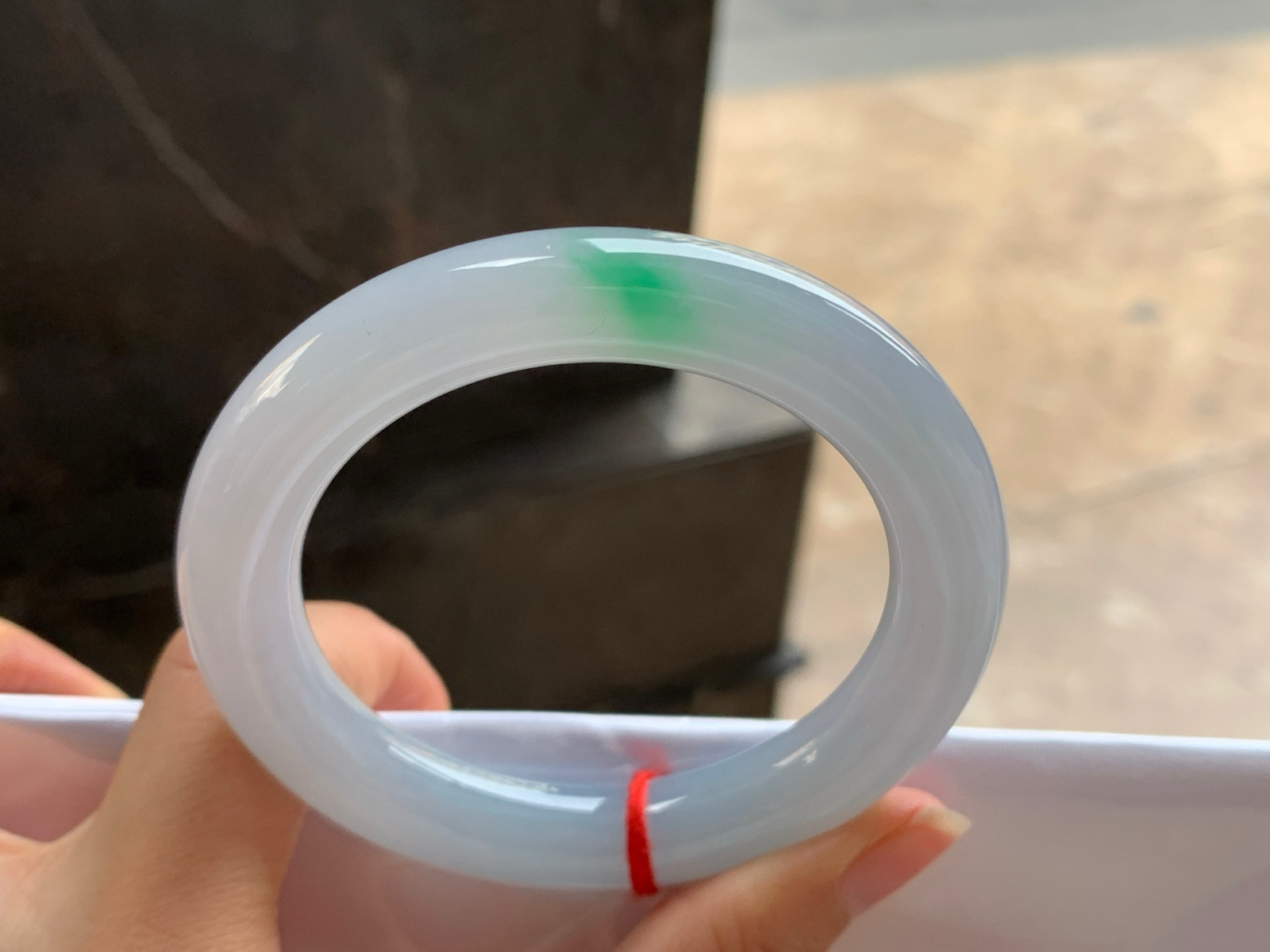 57-12

晴绿圆条手镯^_^清新