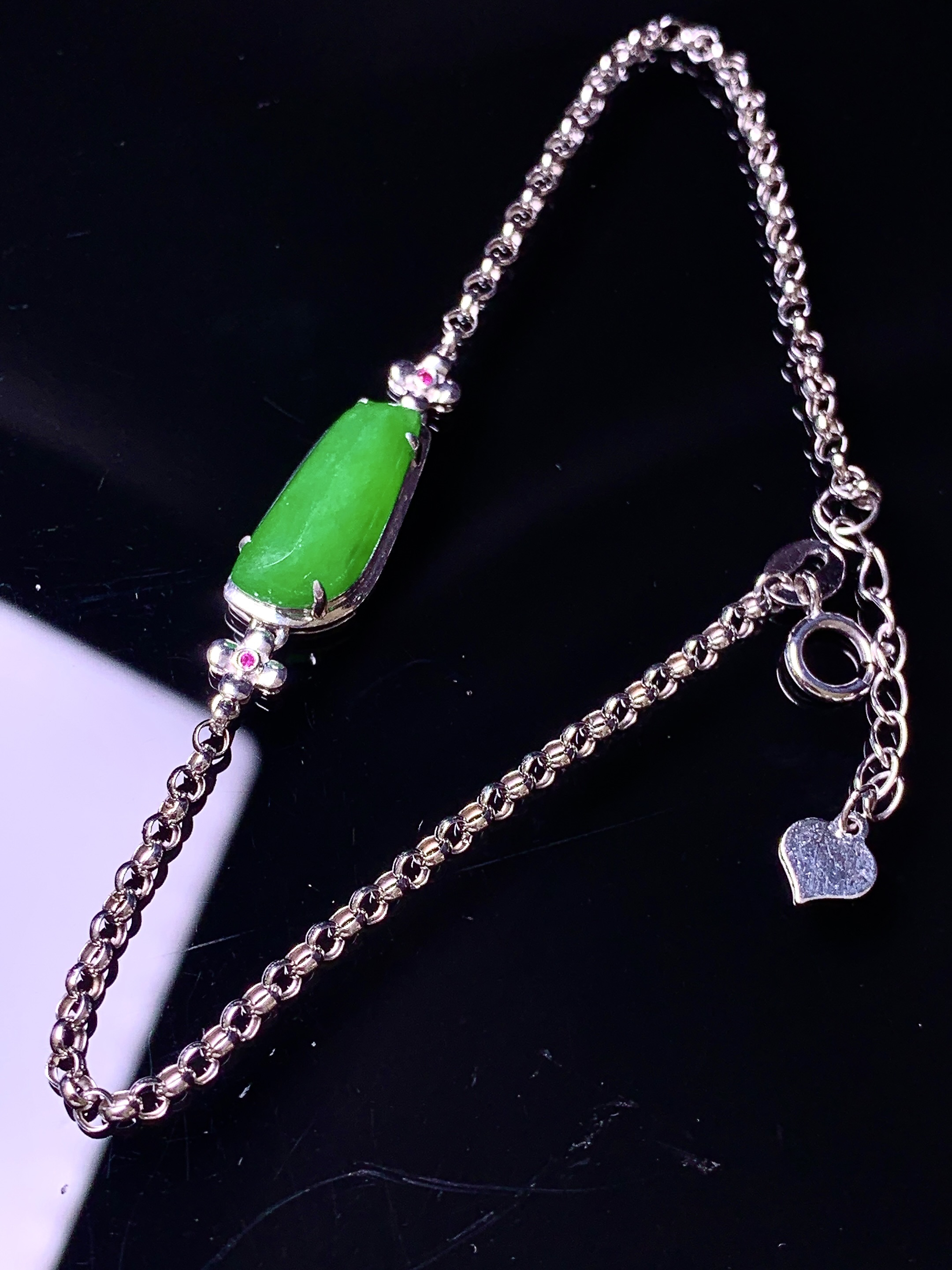 18k金钻镶嵌满绿随形手链 玉质细腻 色泽艳丽清新 水润亮眼 整体尺寸170*6.5*5.2s1