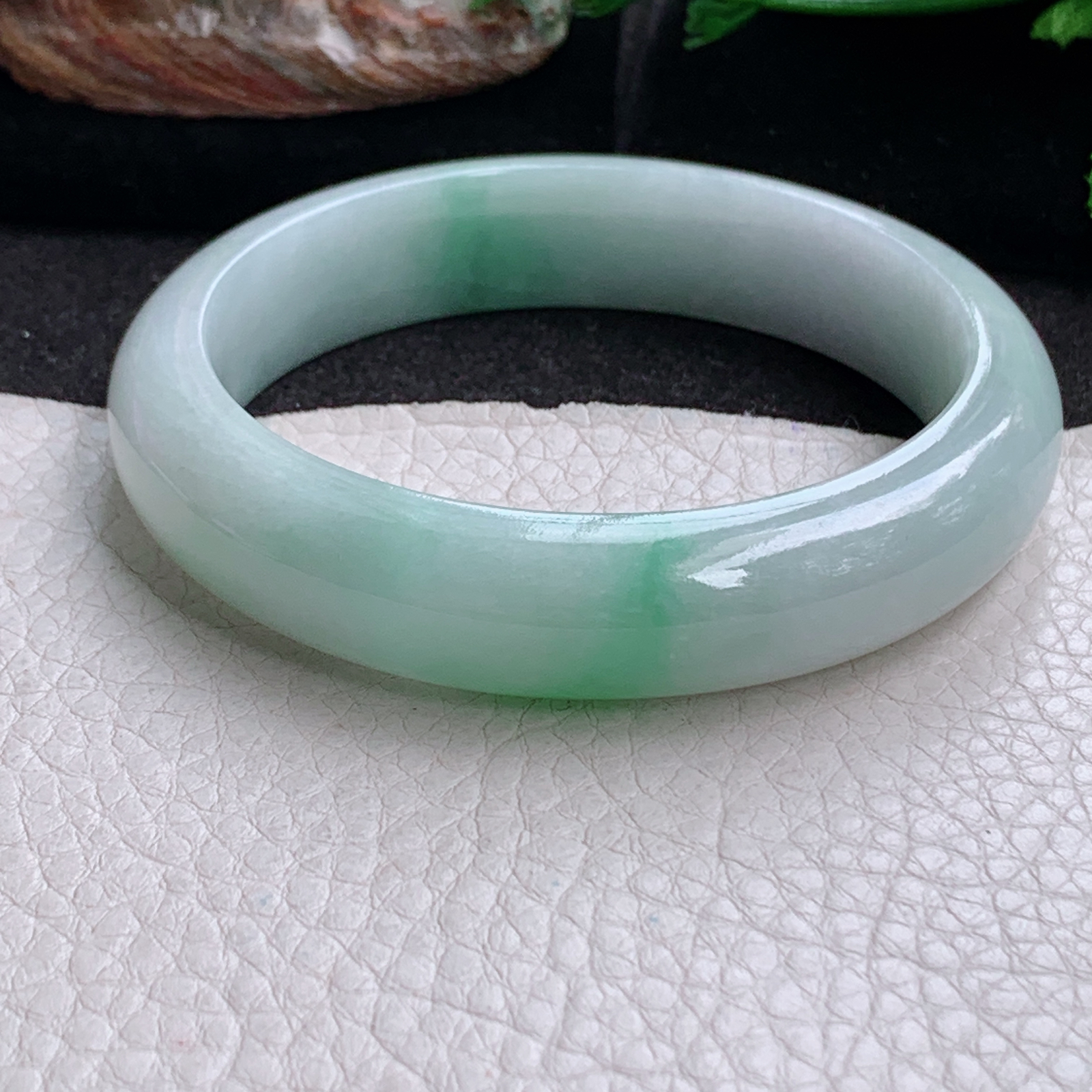 hy实拍59*13.8*8.6平安镯 天然缅甸翡翠a货手镯飘绿厚装正圈玉镯子