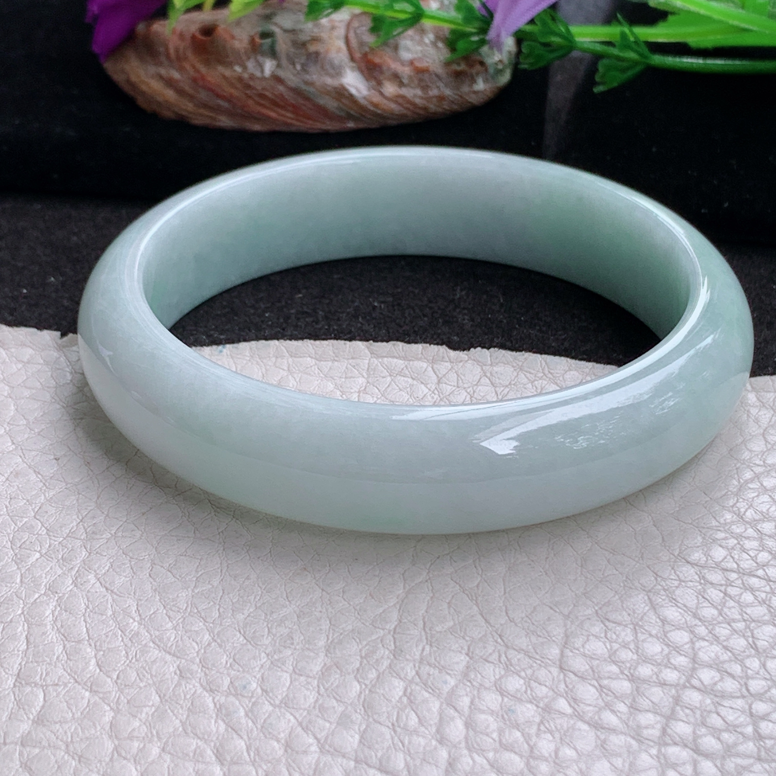 js大圈口63.5*14.8*8平安镯 天然缅甸翡翠a货手镯浅绿大气正圈玉镯子