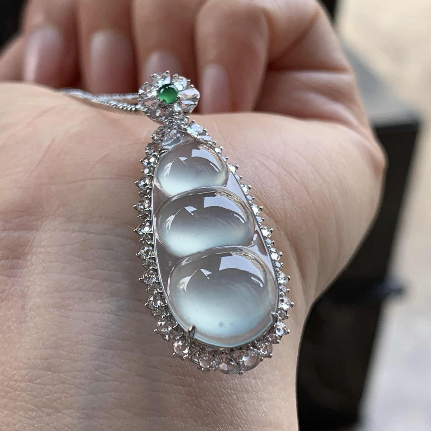 金钻镶嵌冰豆子^_^荧光十足