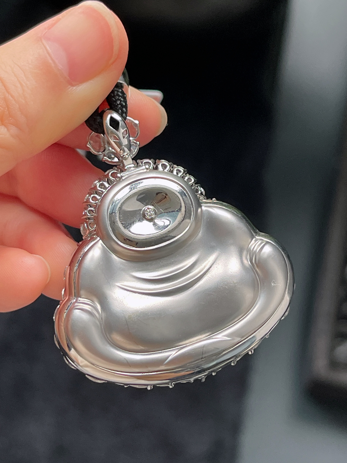 翡翠冰糯种绿色吊坠，印记：Au750,伴钻石