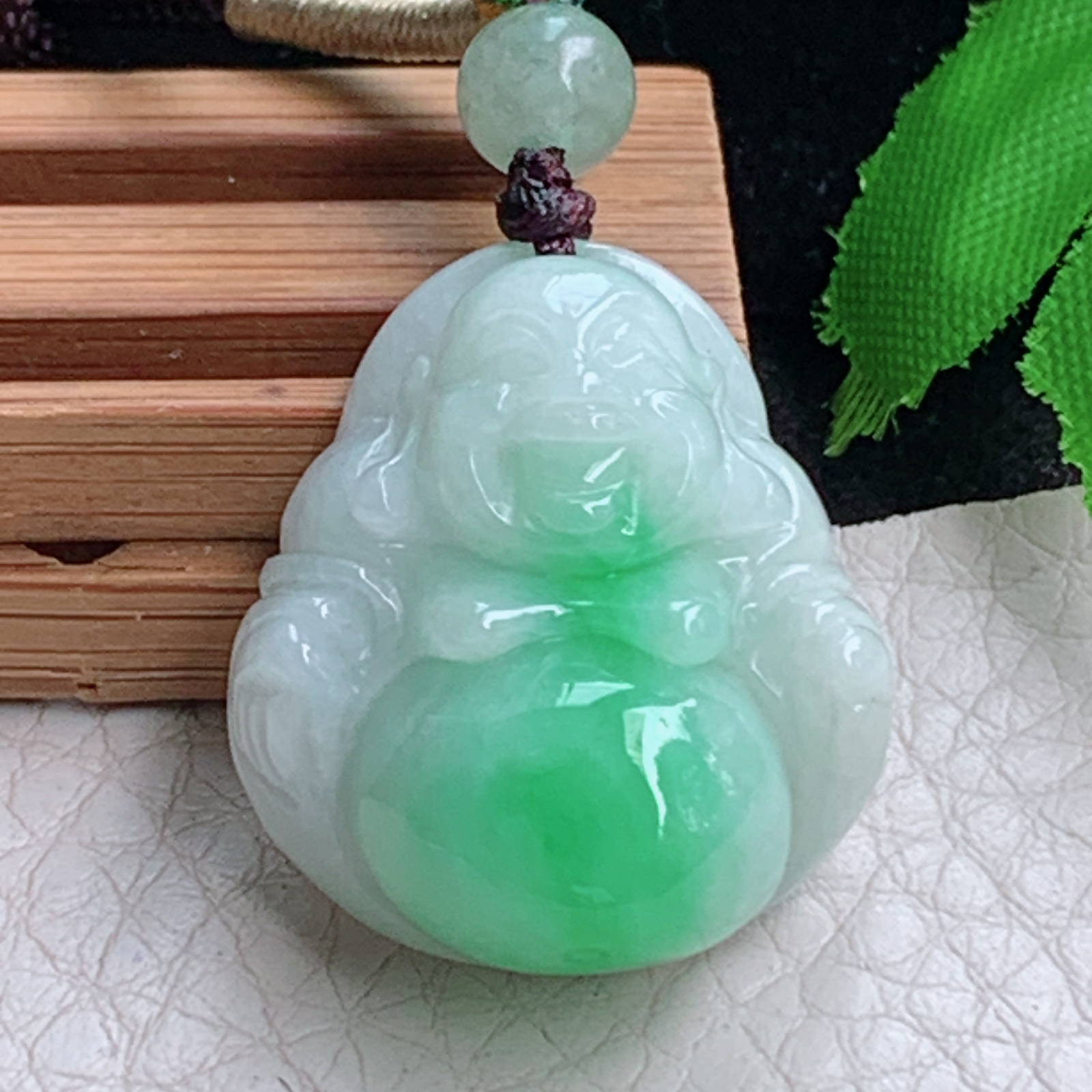 zen实拍26*23.3*11缅甸翡翠飘绿小佛公吊坠大肚弥勒佛宝宝玉坠