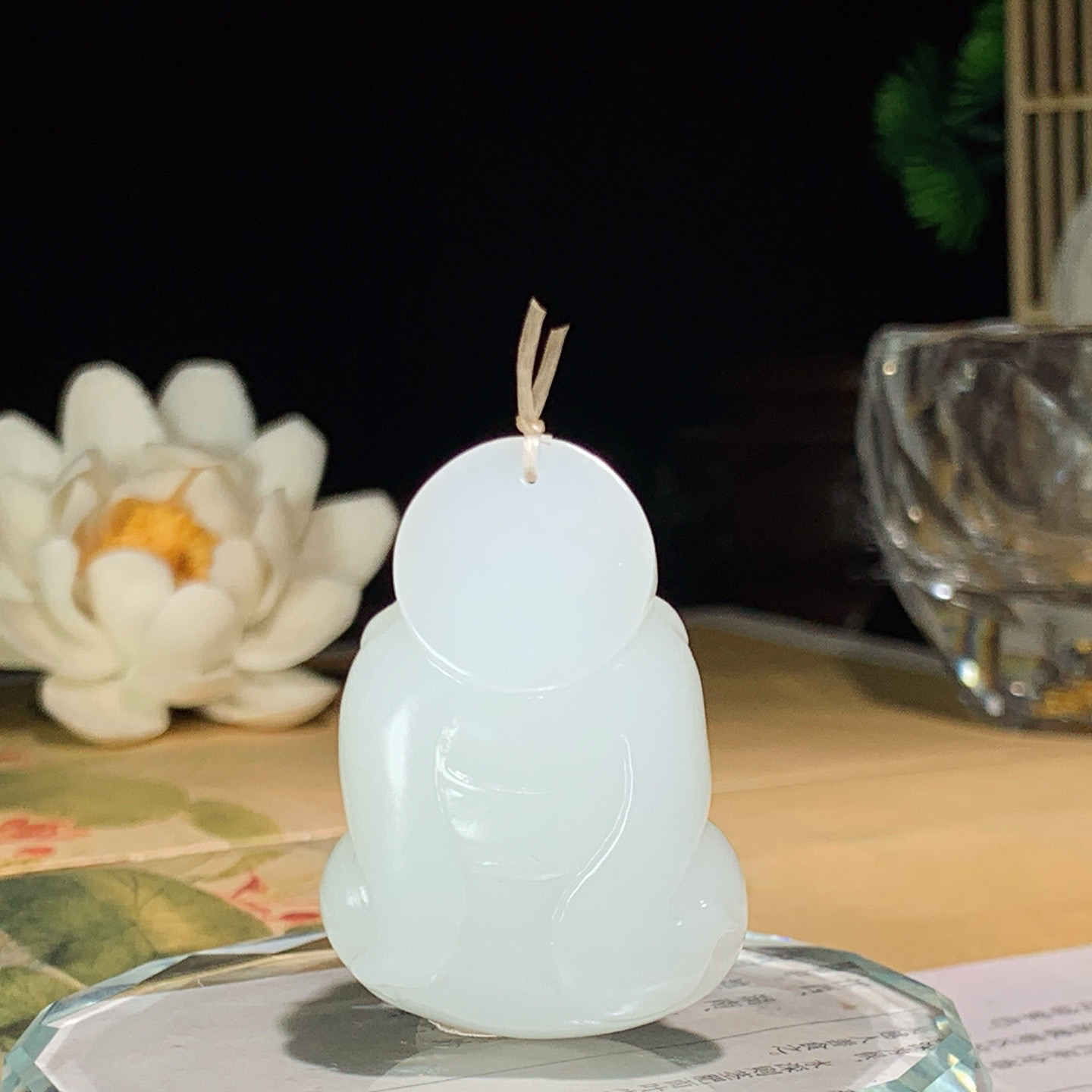 新疆和田玉白玉佛引福来挂件 尺寸40/28/19重28克！玉质细腻油润 底色纯净 脂粉好，品质好。lt260420