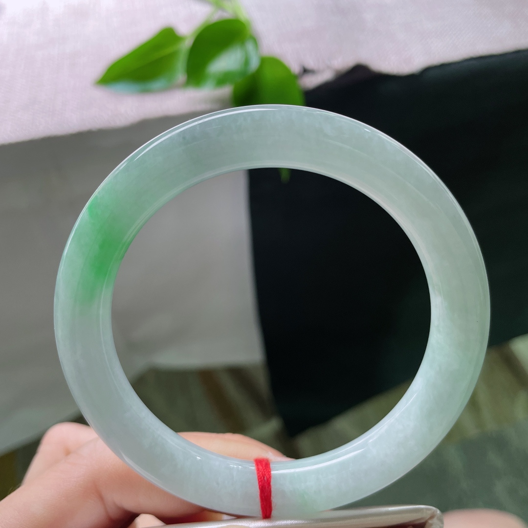 59.7/9.8，绿底圆条，一抹翠色鲜活灵动，种老，佩戴优雅永不过时，皮纹，ss50618a