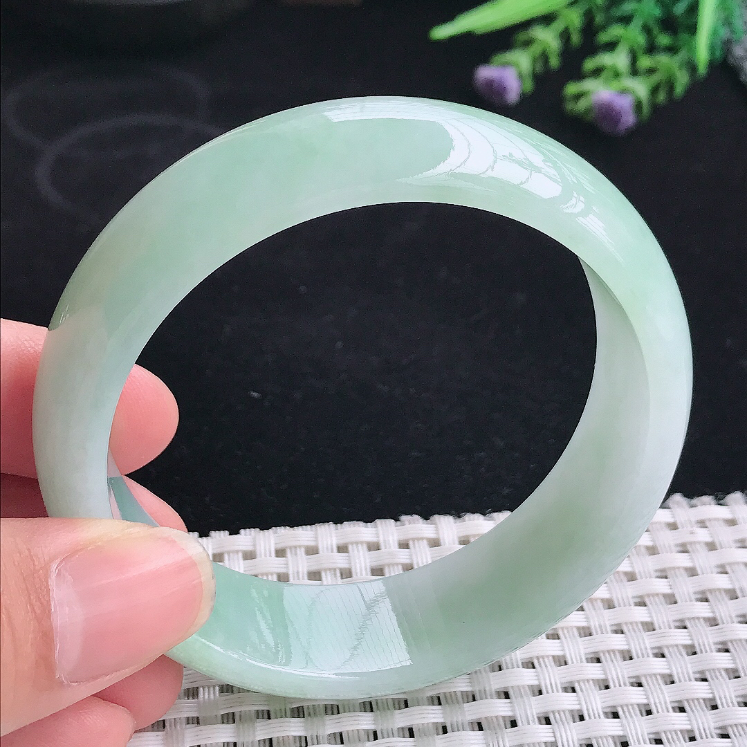 实拍A货翡翠58/18/7.6轮胎镯老坑冰润起胶晴绿色手镯宽边玉镯平安镯