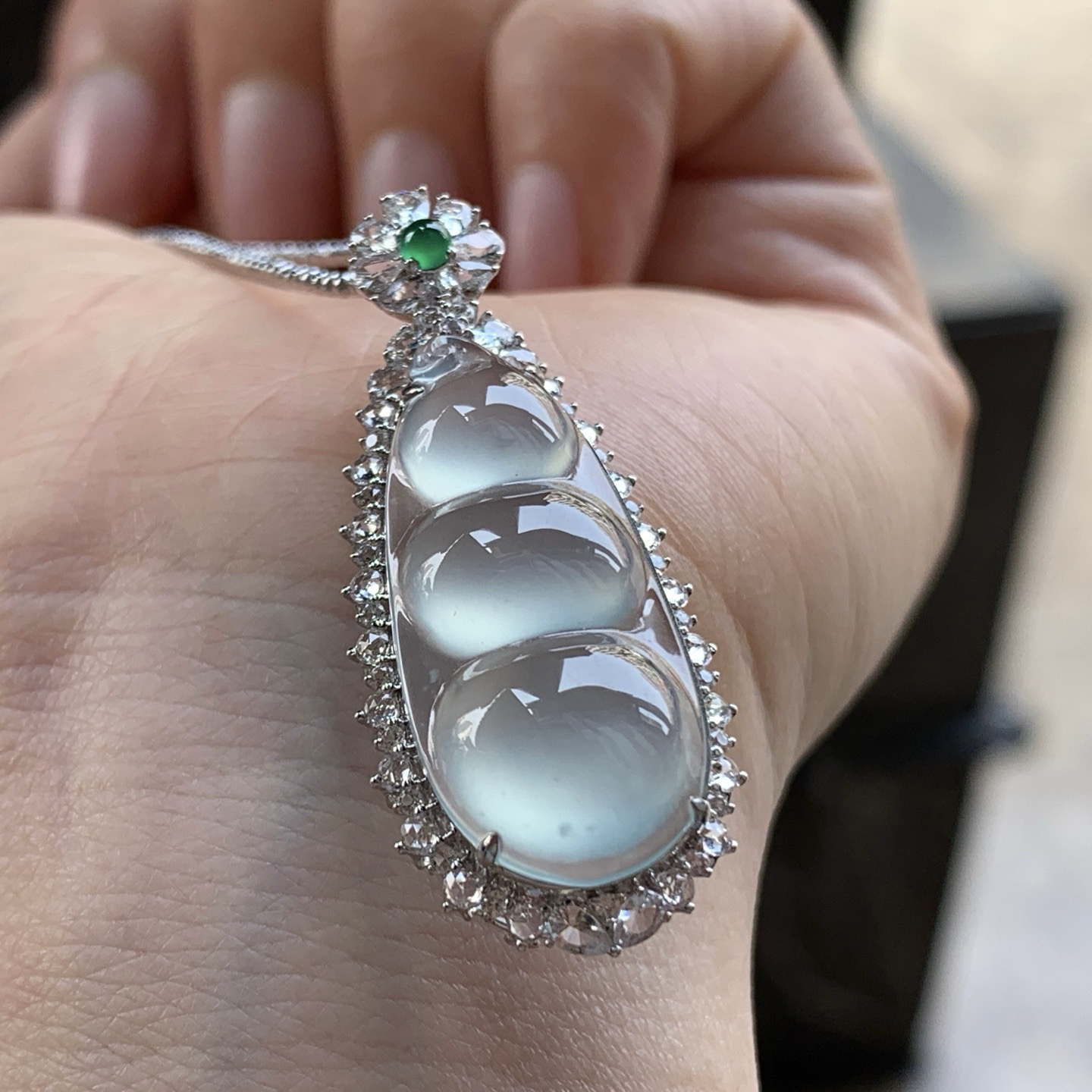 金钻镶嵌冰豆子^_^荧光十足