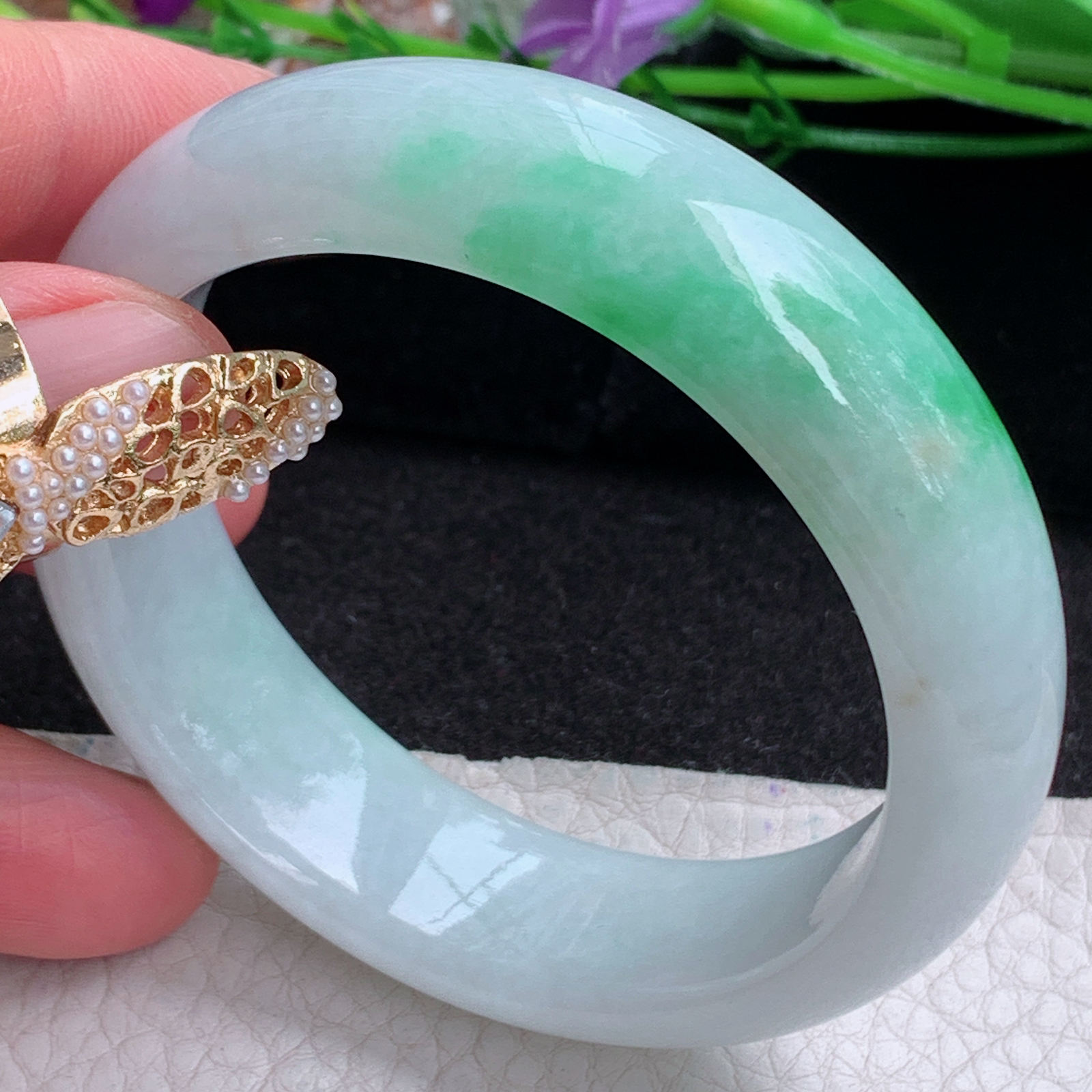 js小圈口52.5*16*8.5轮胎镯 天然缅甸翡翠a货手镯女款白底青秀气正圈玉镯子