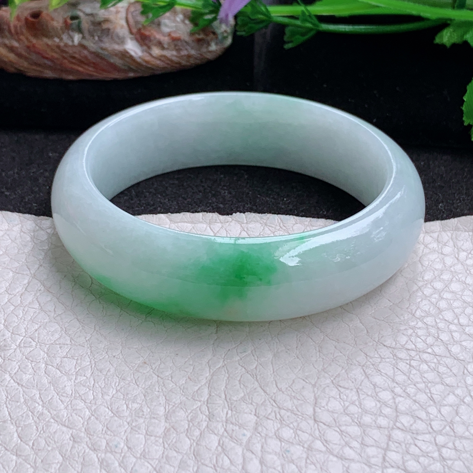 js小圈口52.5*16*8.5轮胎镯 天然缅甸翡翠a货手镯女款白底青秀气正圈玉镯子