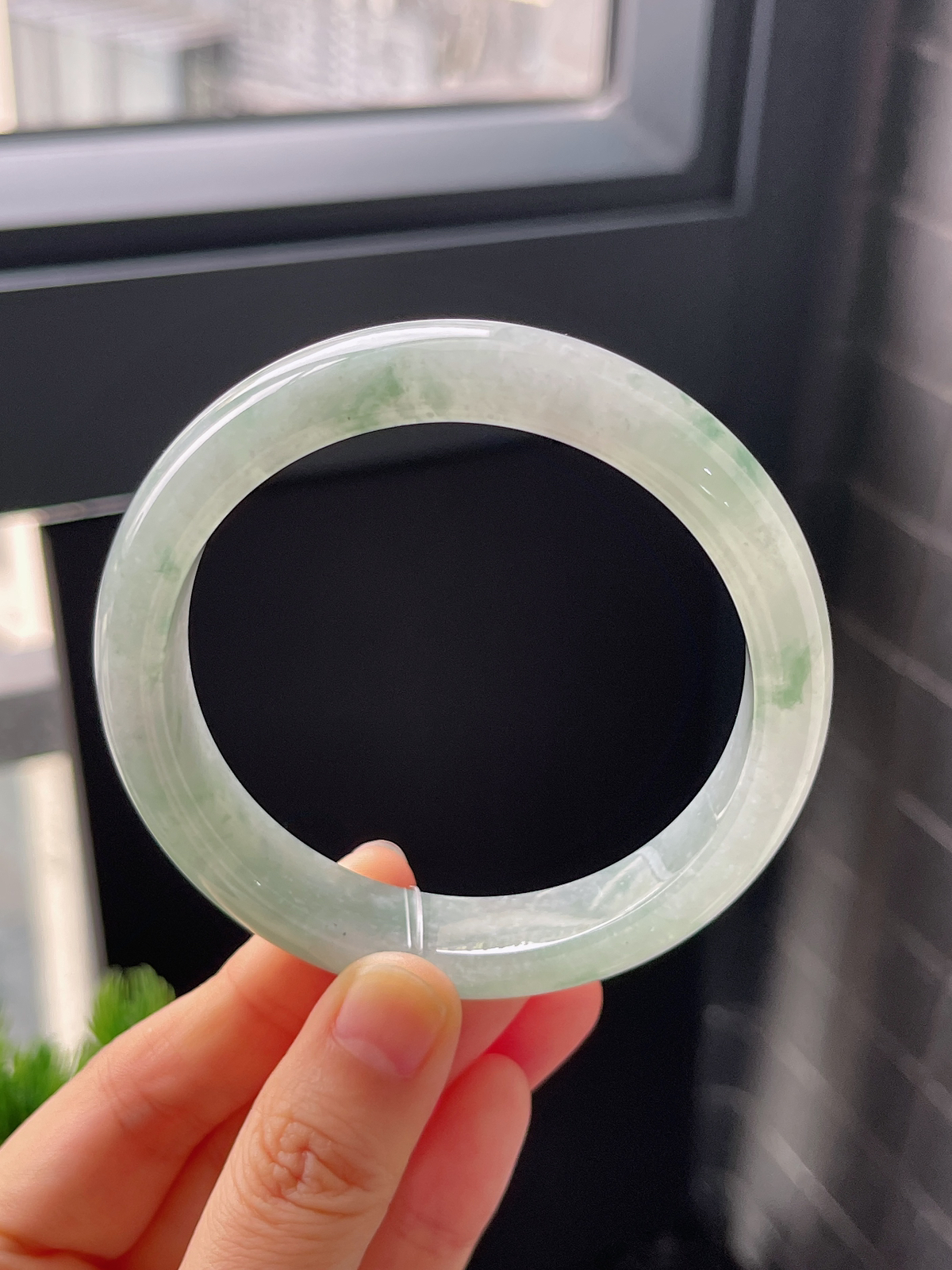 正圈60圈口，翡翠冰糯种飘花手镯