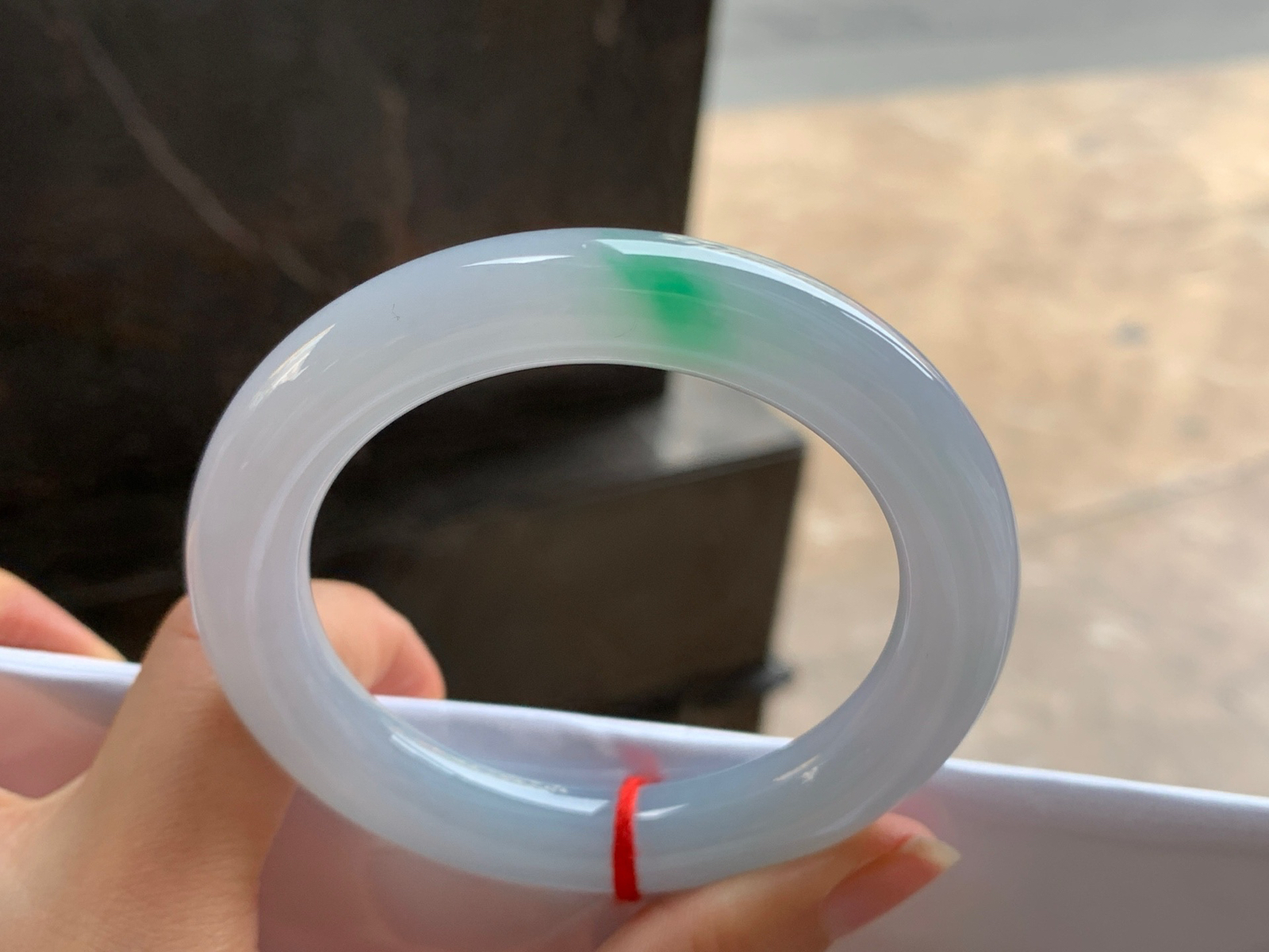 57-12

晴绿圆条手镯^_^清新