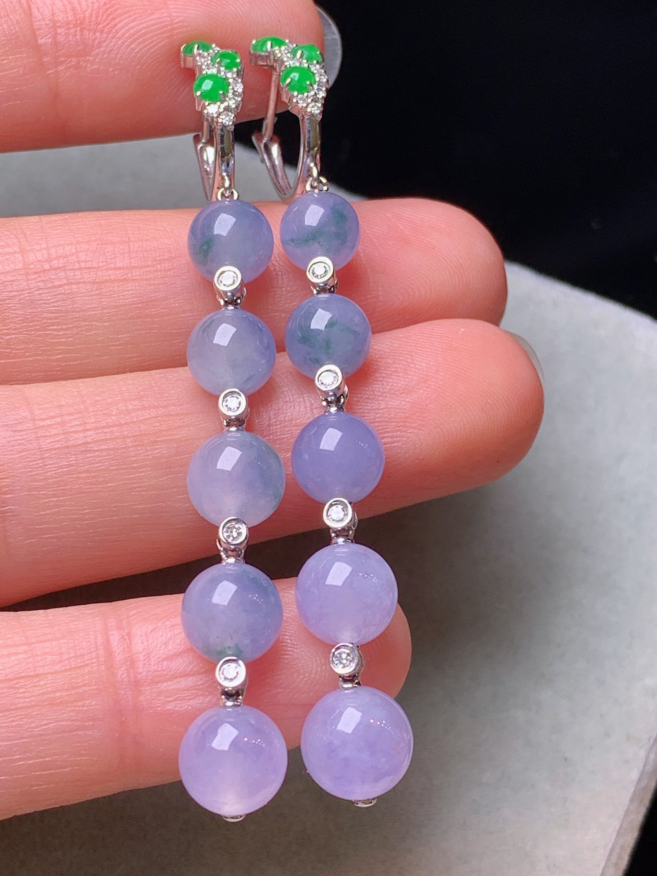 18k金钻镶嵌紫罗兰圆珠组合耳坠 玉质细腻 色泽艳丽清新 水润亮眼 整体尺寸58.6*6.8b1