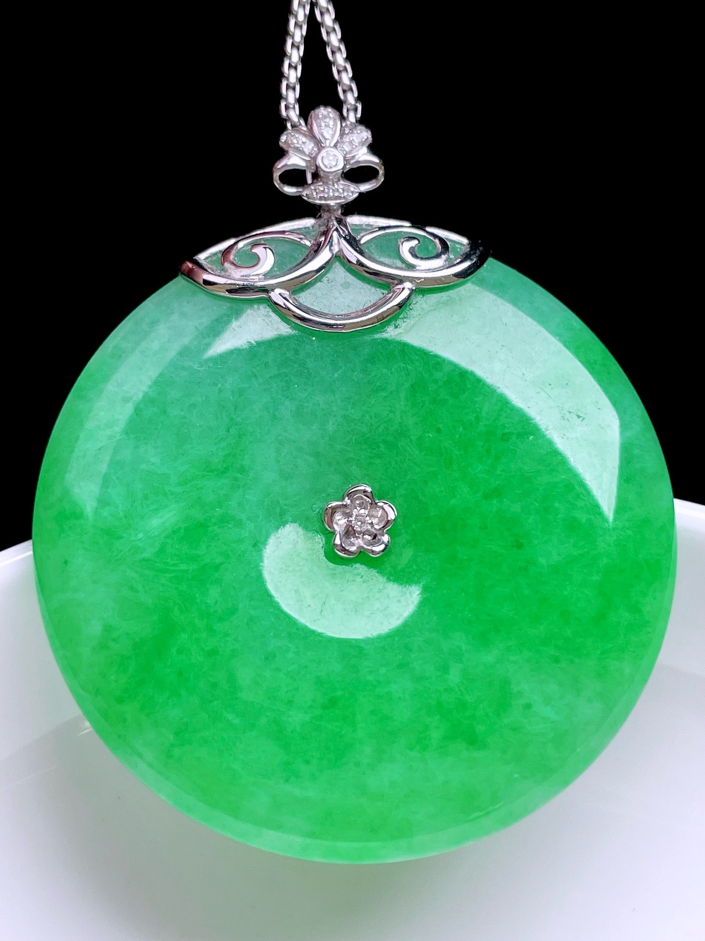 ️ 缅绿平安扣  色泽浓郁，种老水润整体：44.6裸石：37.5/5.5