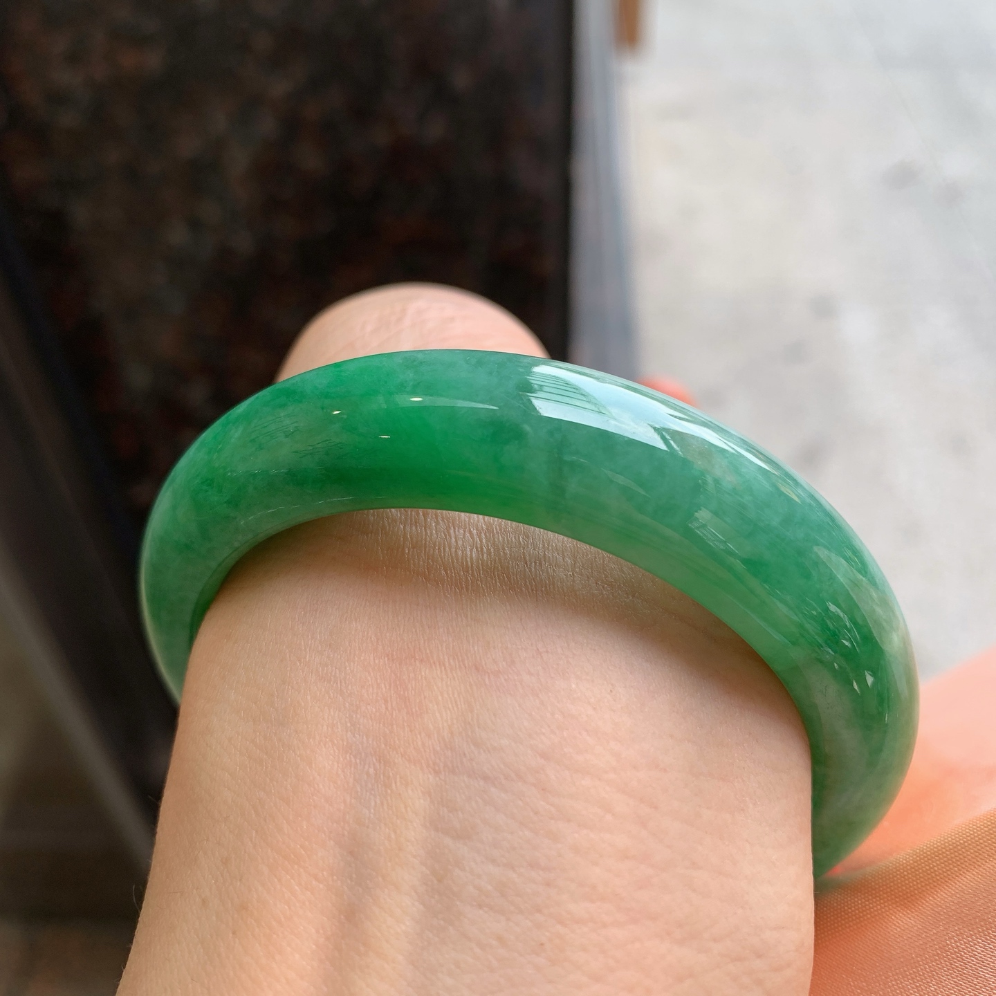 正圈飘绿 微细纹 尺寸：59.1/15/9.2  大圈口