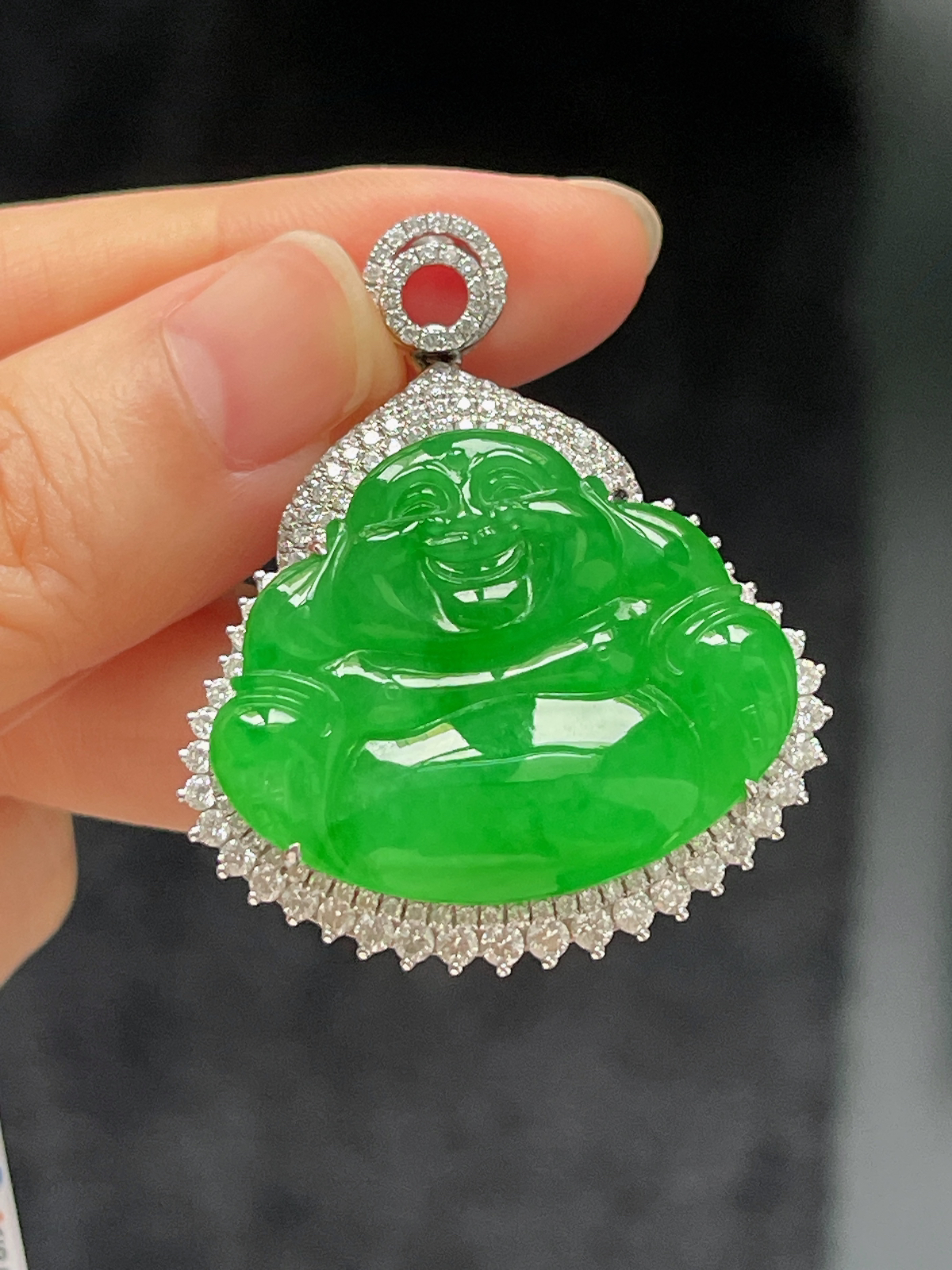 翡翠冰糯种绿色吊坠，印记：G18K,伴钻石