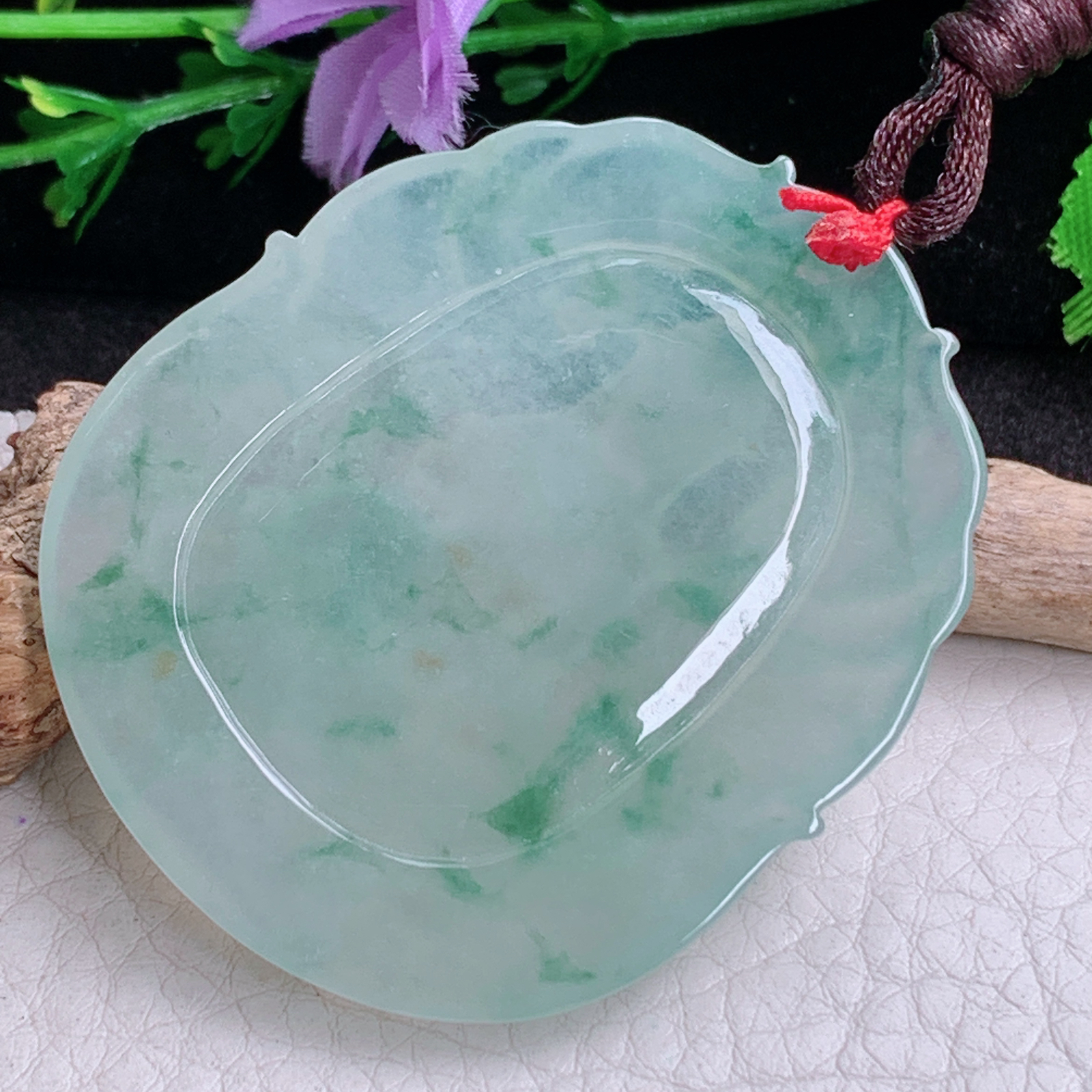 bg实拍52*43.8*5.5缅甸翡翠a货精雕冰飘花普贤菩萨玉吊坠 玉挂件