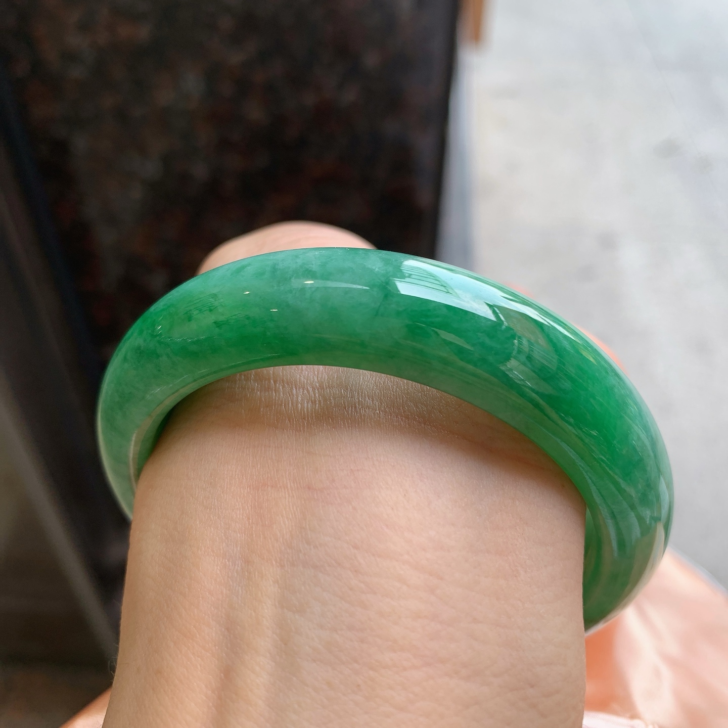 正圈飘绿 微细纹 尺寸：59.1/15/9.2  大圈口