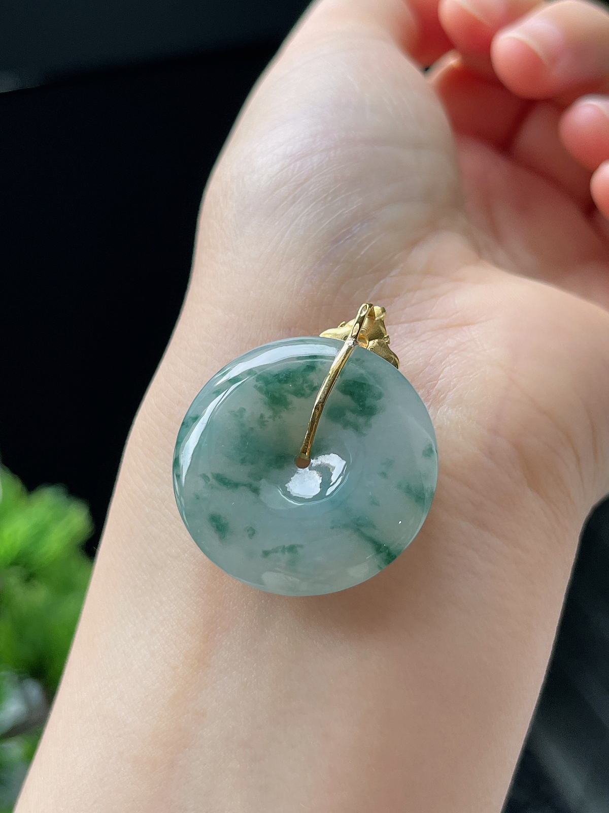 18k金 翡翠冰糯种飘绿平安扣挂件