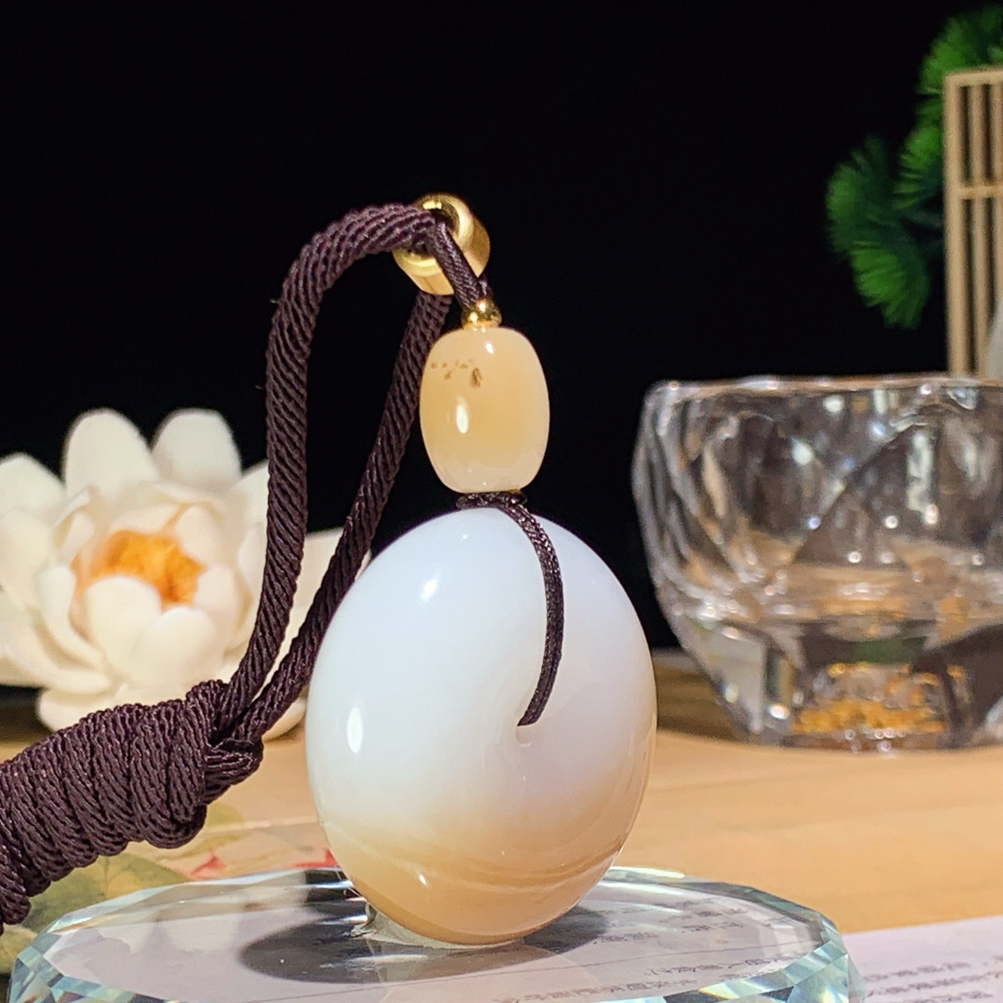 新疆和田玉且末糖平安扣挂件 尺寸33/13重33克！玉质细腻油润 底色纯净 脂粉好，品质好。lt26