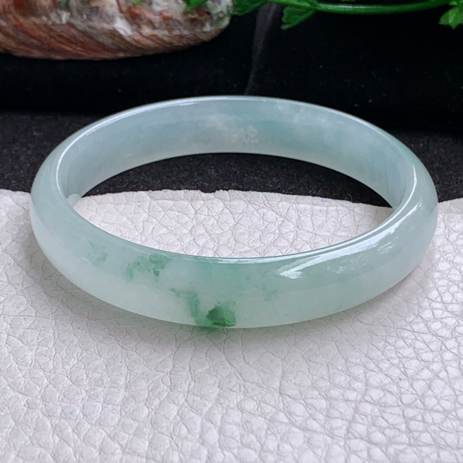 js实拍58*12*6.3平安镯 天然缅甸翡翠a货手镯冰飘花正圈玉镯子
