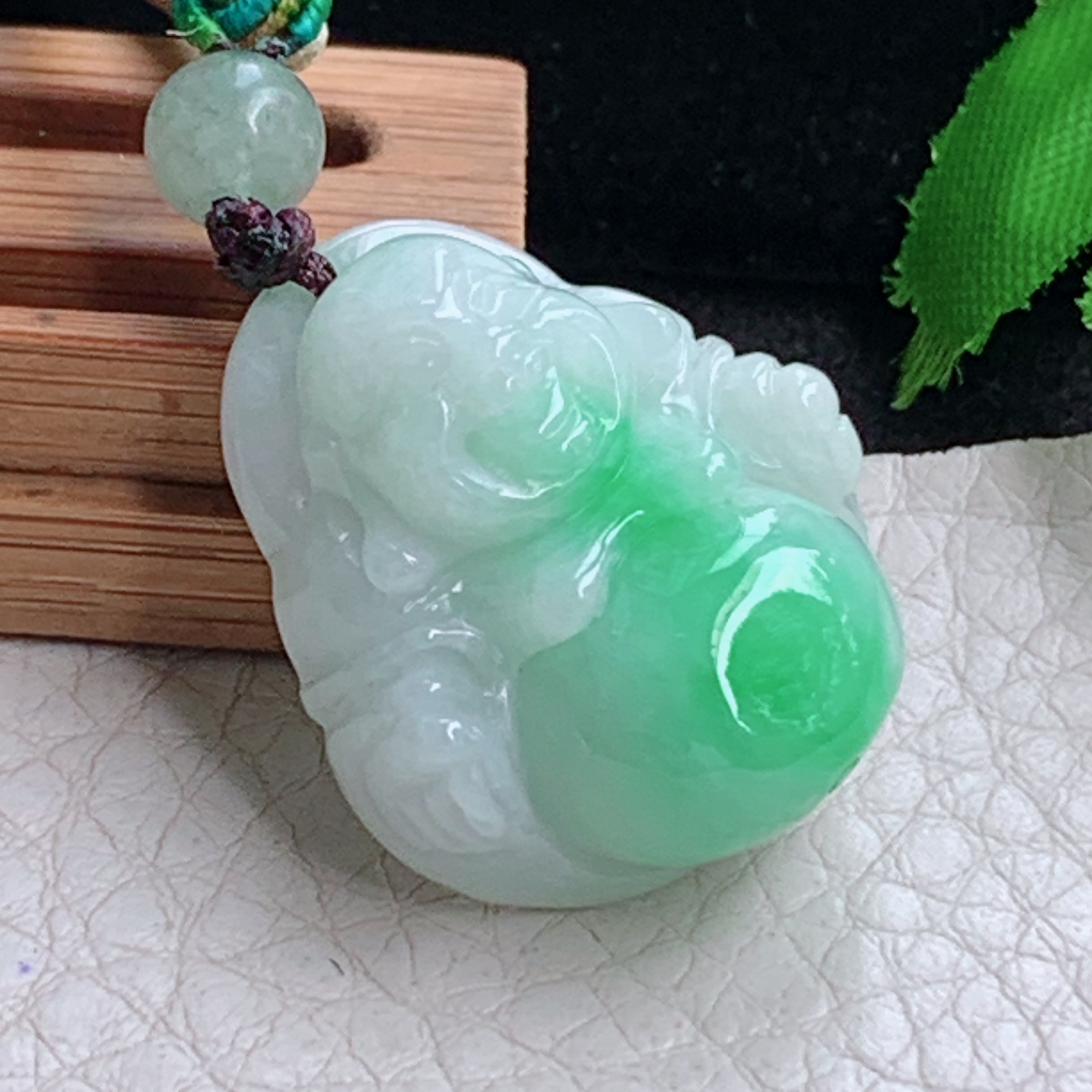 zen实拍26*23.3*11缅甸翡翠飘绿小佛公吊坠大肚弥勒佛宝宝玉坠